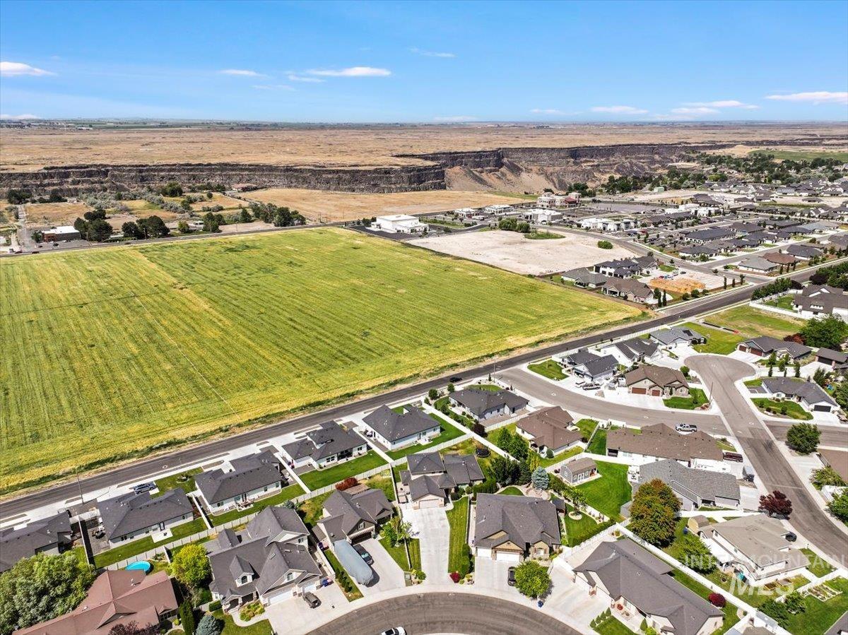 1434 Riverbend Pl Property Photo 42