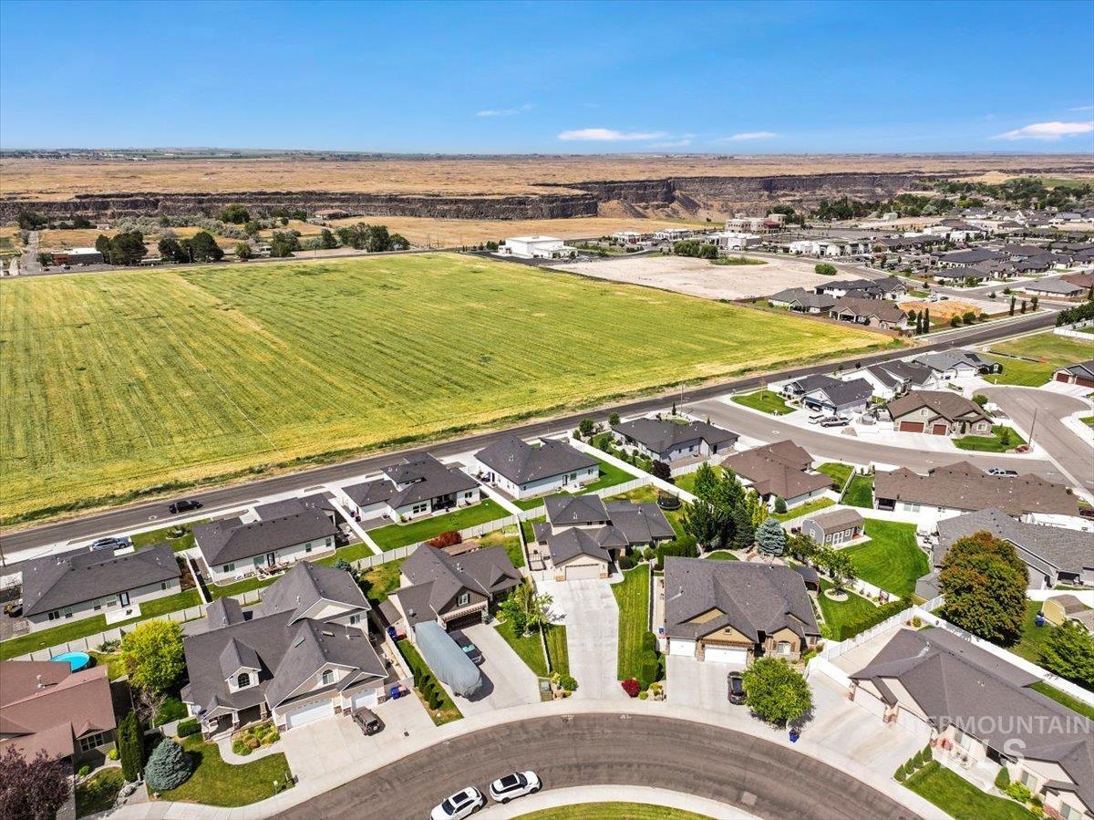 1434 Riverbend Pl Property Photo 43