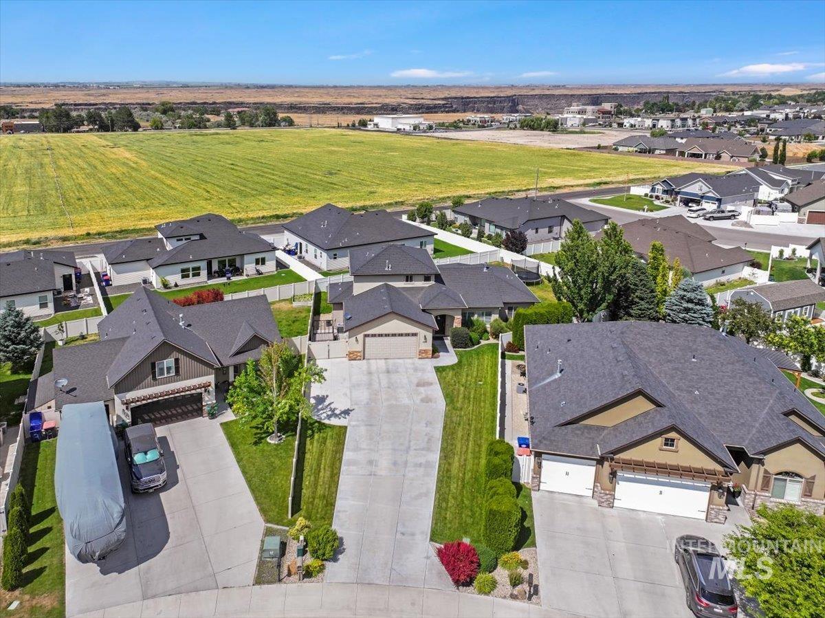 1434 Riverbend Pl Property Photo 44