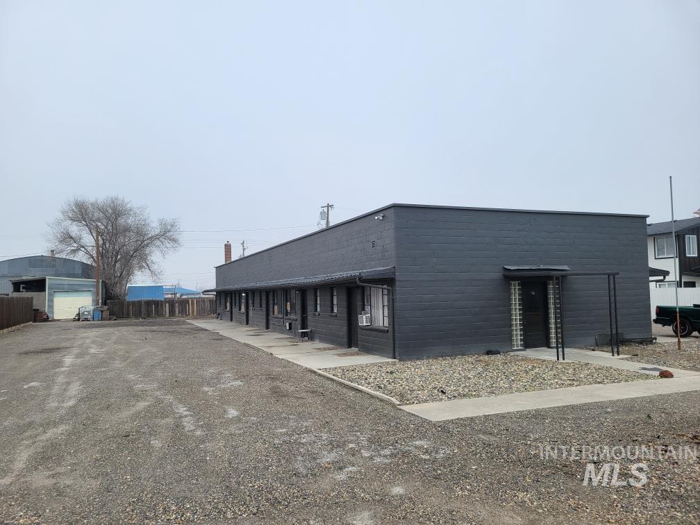 710 Emison Ave Property Photo 1