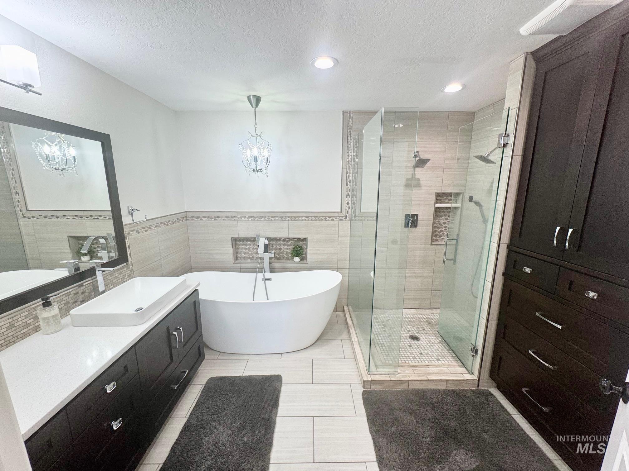 1456 N 400 E Property Photo 12