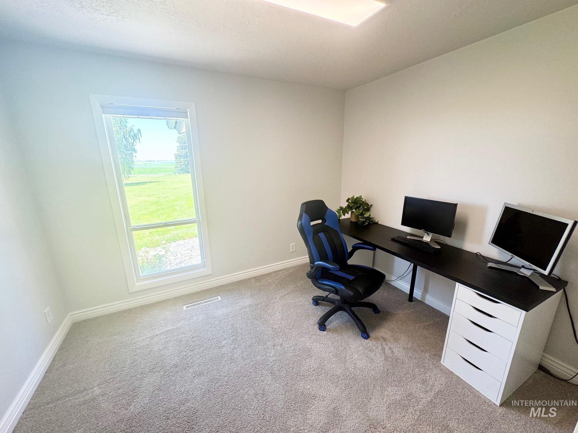 1456 N 400 E Property Photo 17