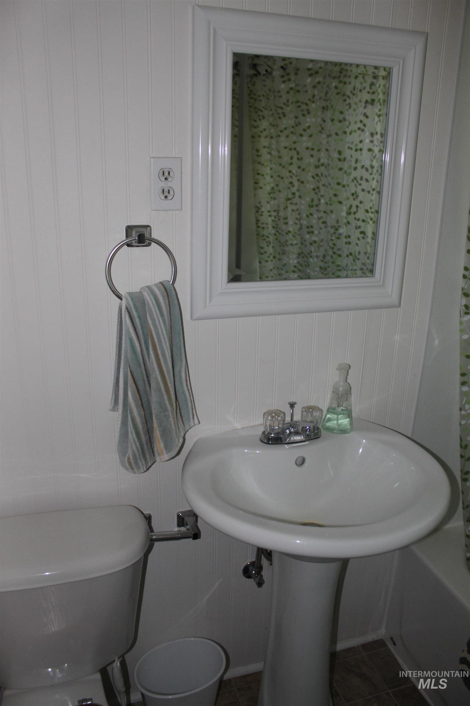 599 Cove Rd Property Photo 11