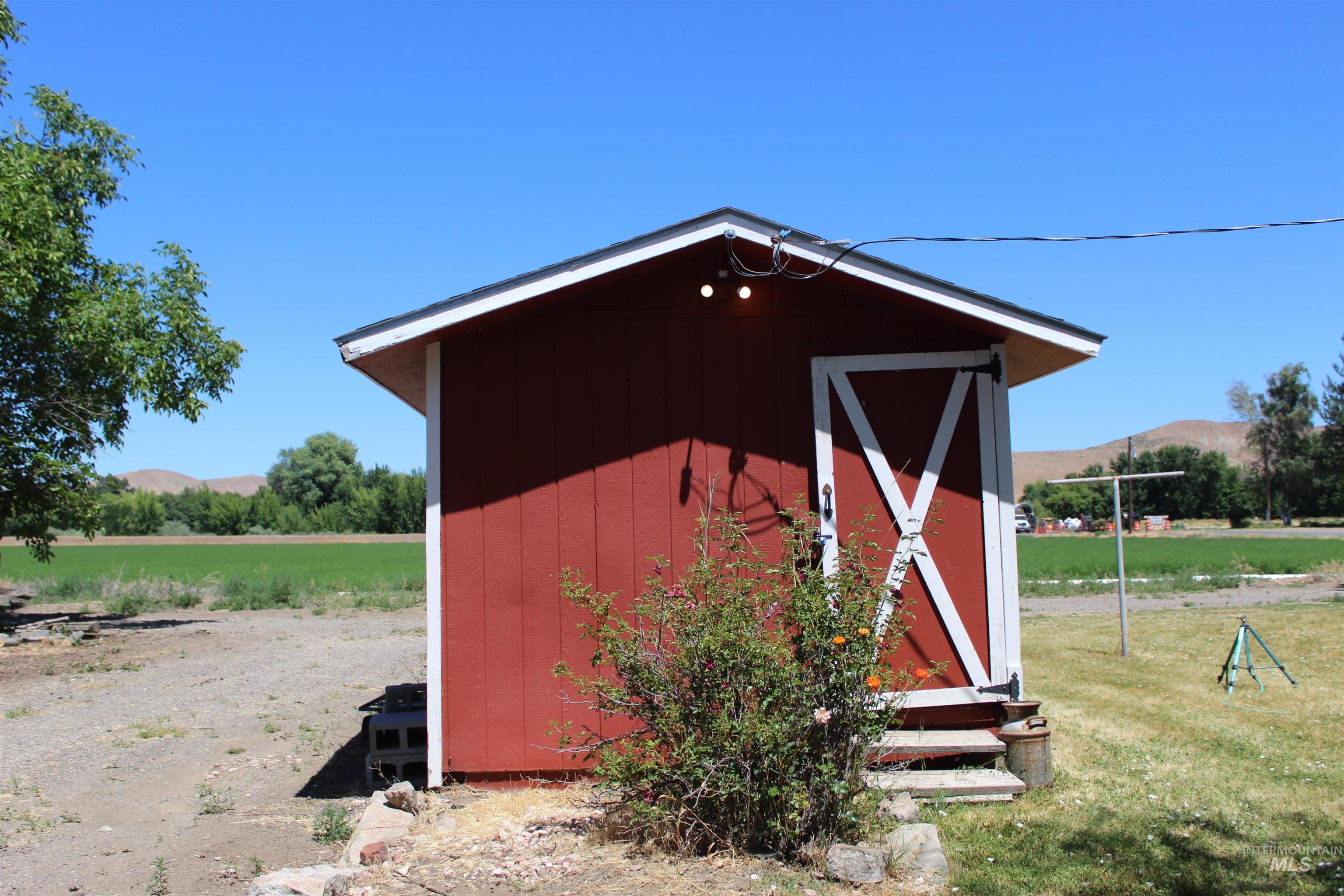 599 Cove Rd Property Photo 12