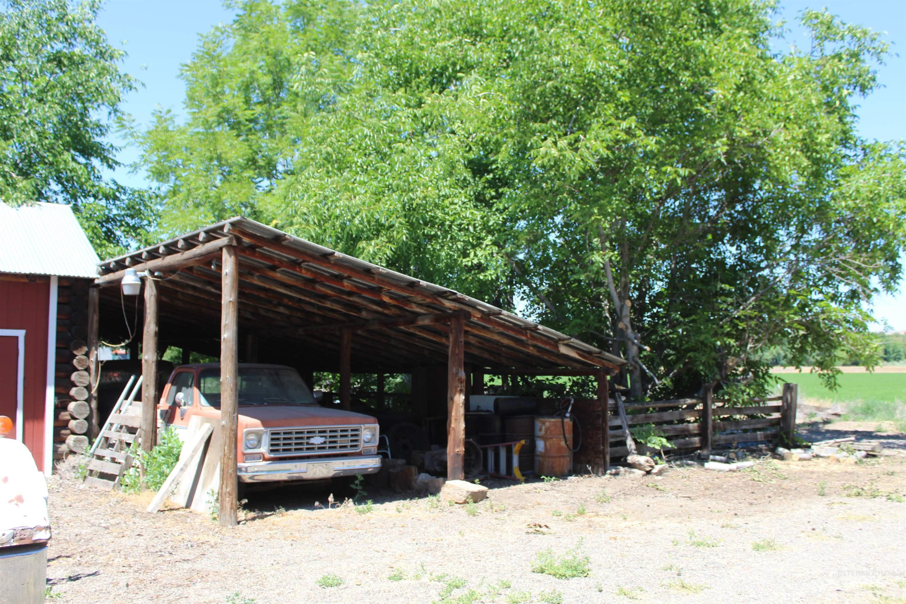 599 Cove Rd Property Photo 14