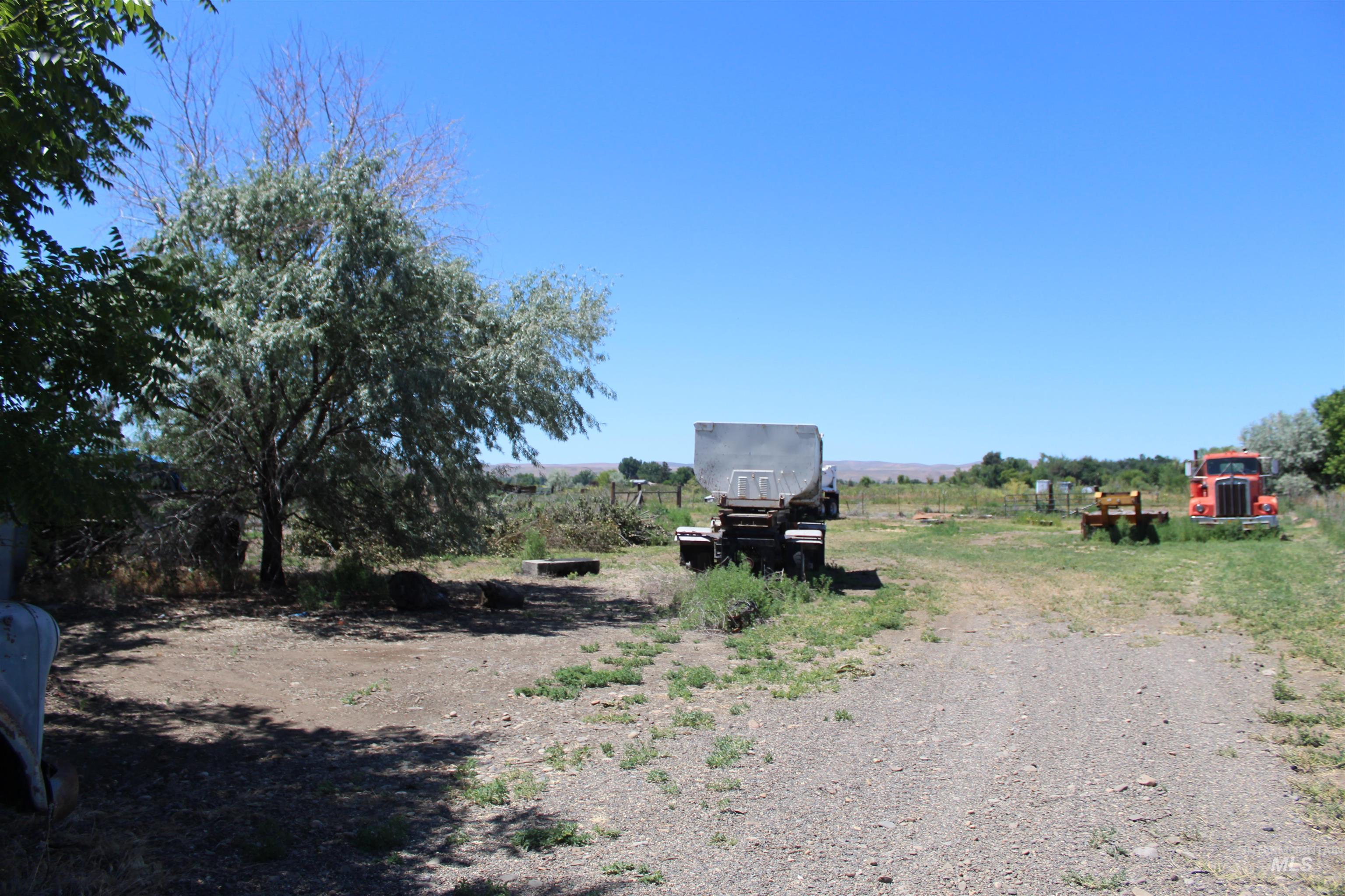 599 Cove Rd Property Photo 16