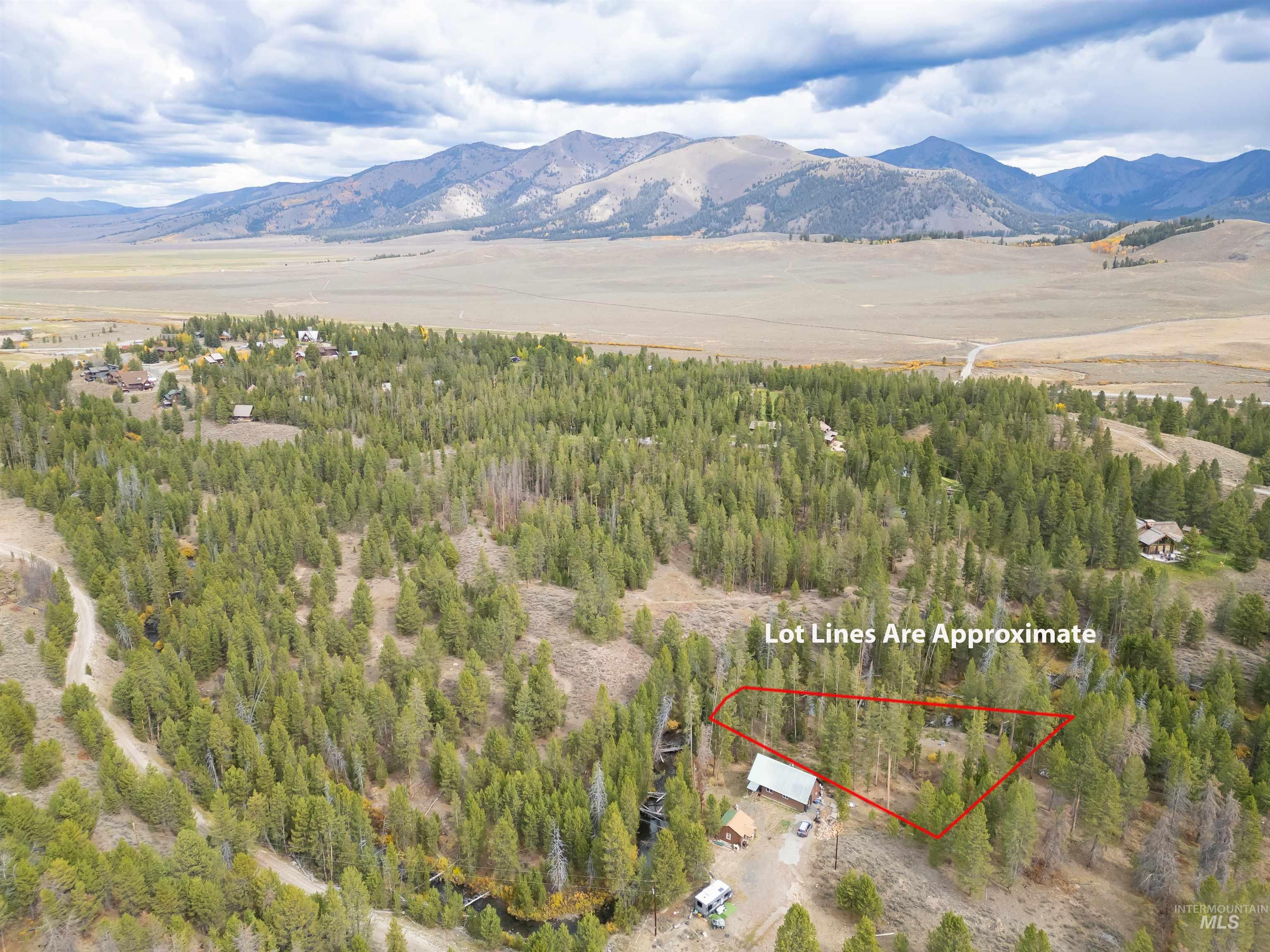 773 Smiley Creek Rd Property Photo 16