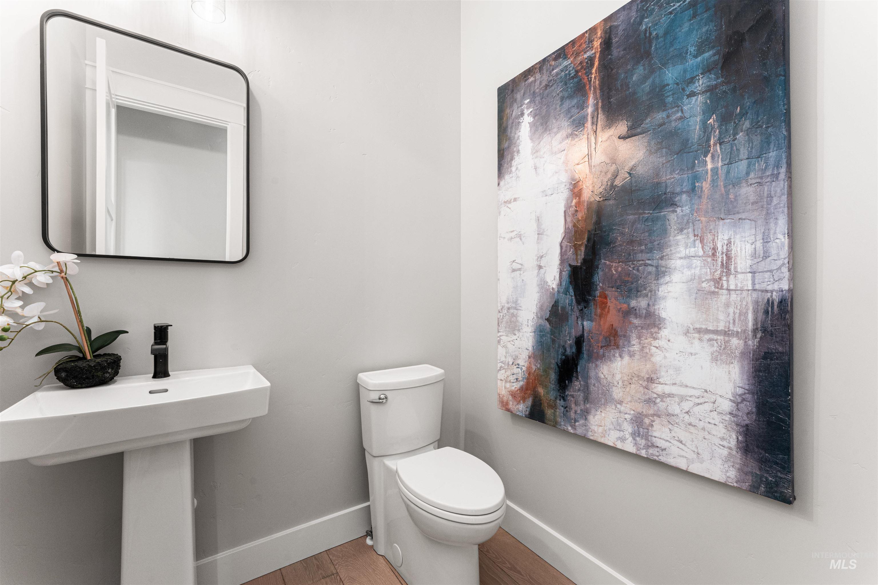 1893 N Willowick Ave Property Photo 25