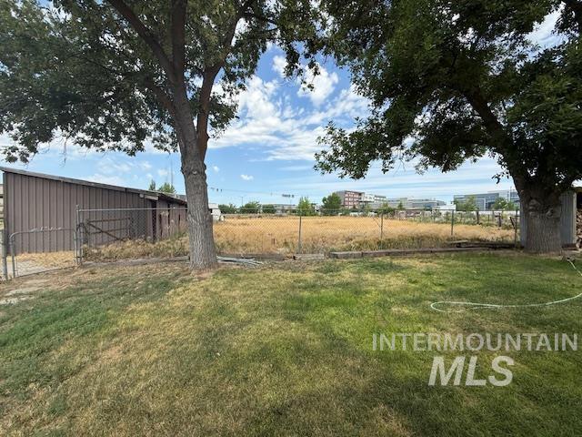 1285 S Jade Ave. Property Photo 4