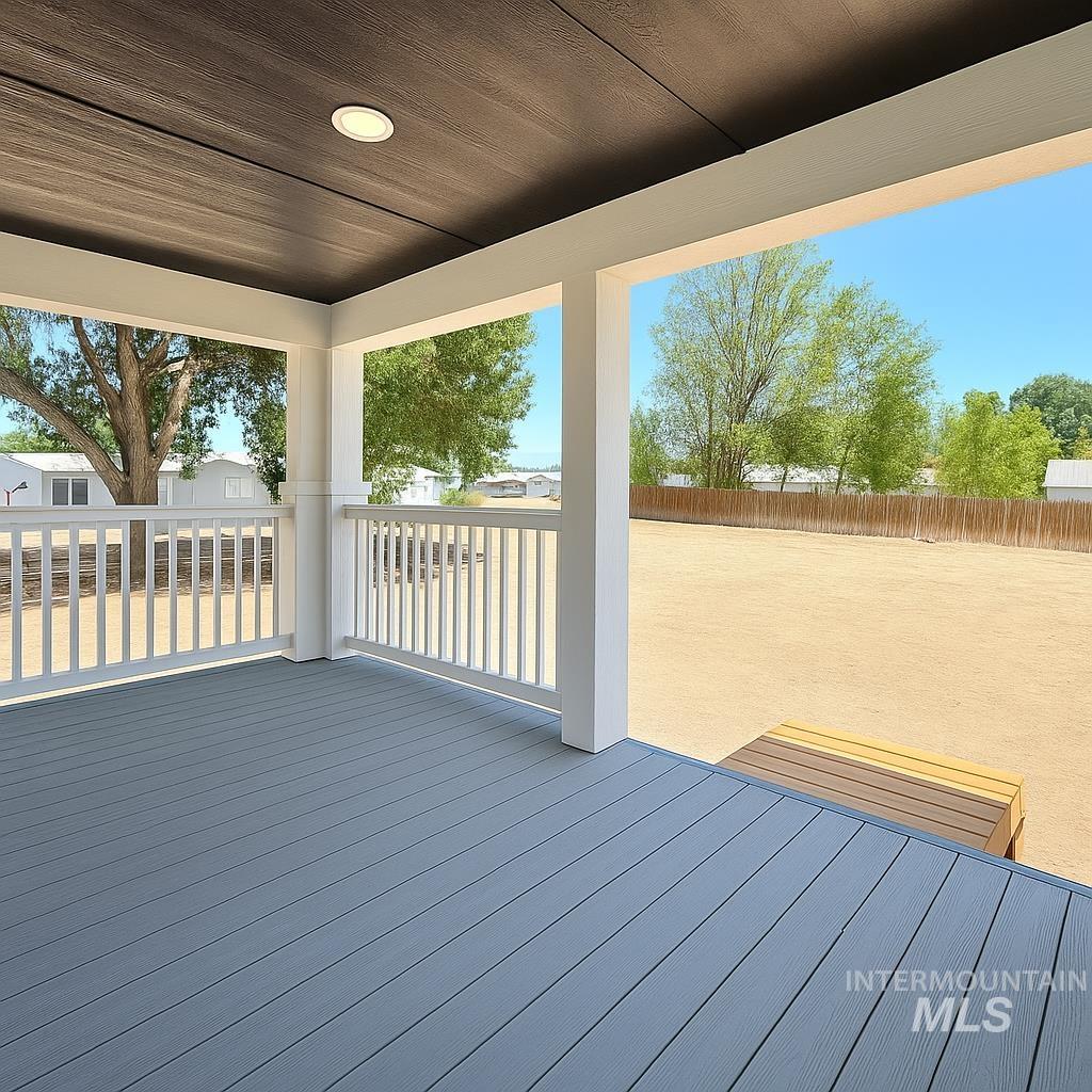 320 E Aruthur Ave Property Photo 6