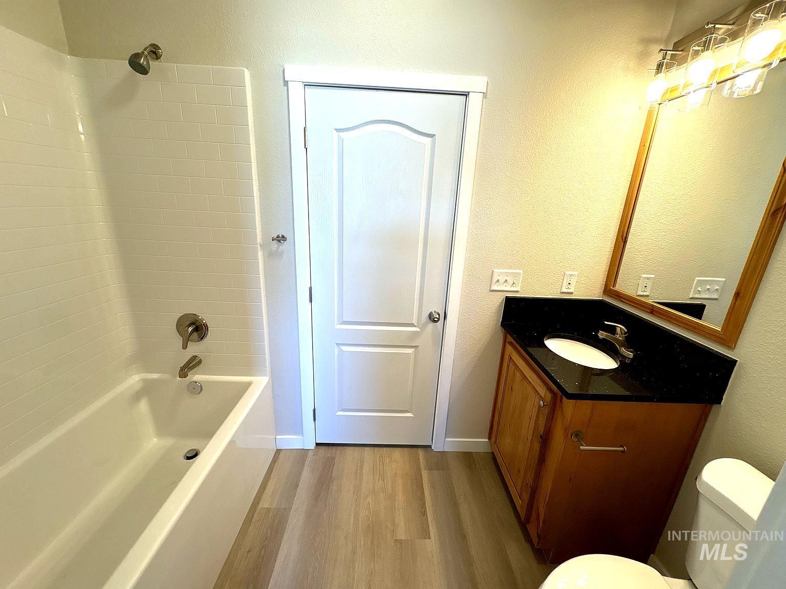 320 E Aruthur Ave Property Photo 18