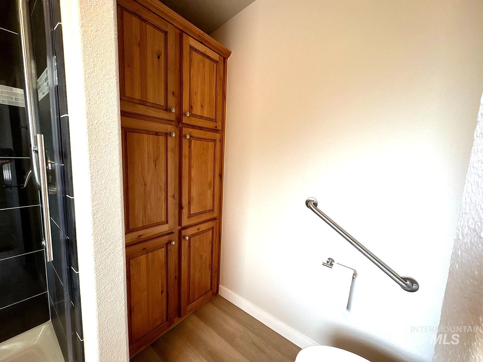 320 E Aruthur Ave Property Photo 26