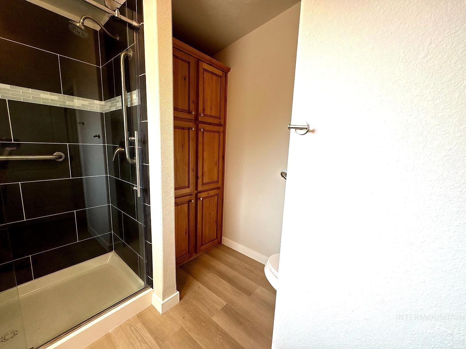 320 E Aruthur Ave Property Photo 27