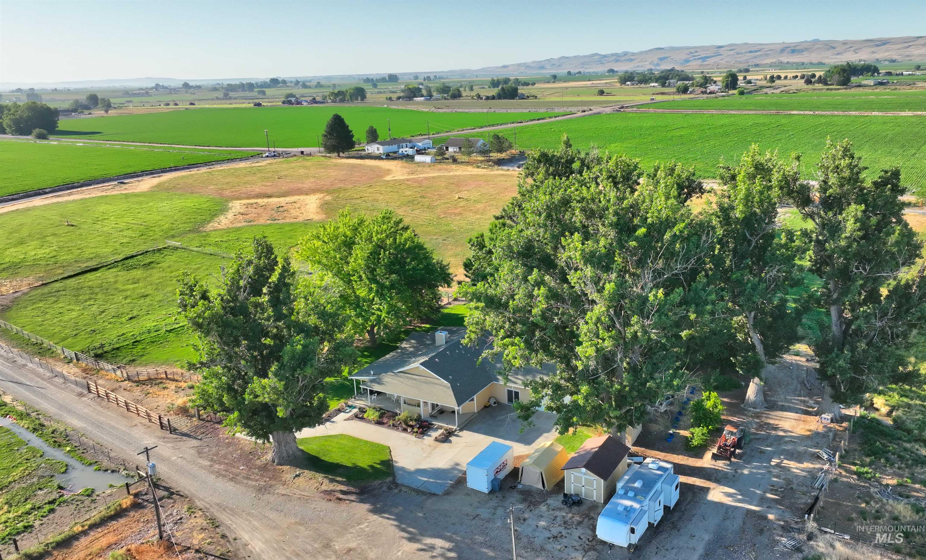 2318 Pioneer Road Property Photo 1