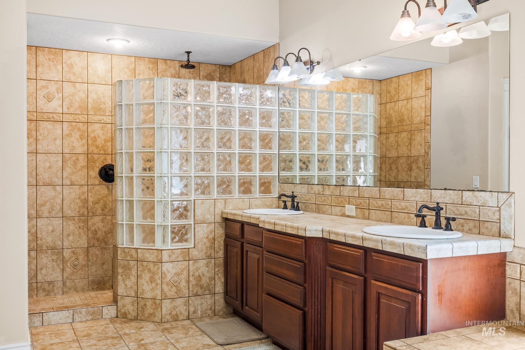 3711 S Arno Avenue Property Photo 20