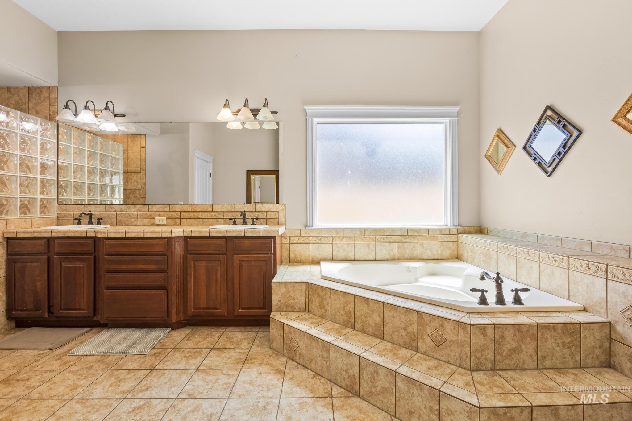 3711 S Arno Avenue Property Photo 21