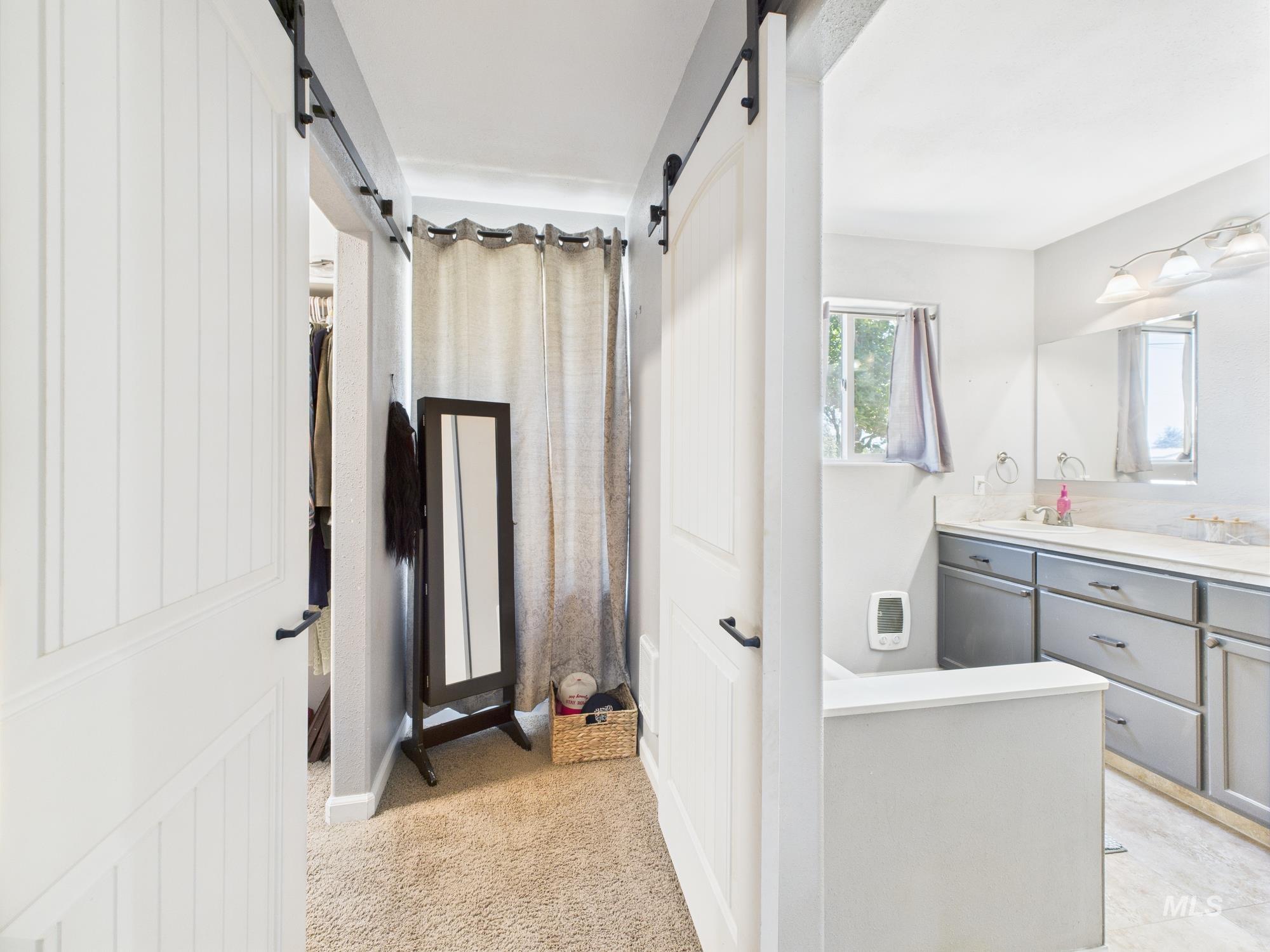 1428 Bryden Ave. Property Photo 29