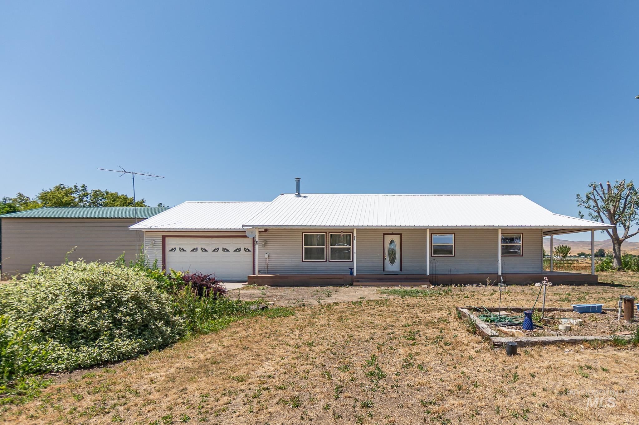 855 Jonathan Rd Property Photo 6