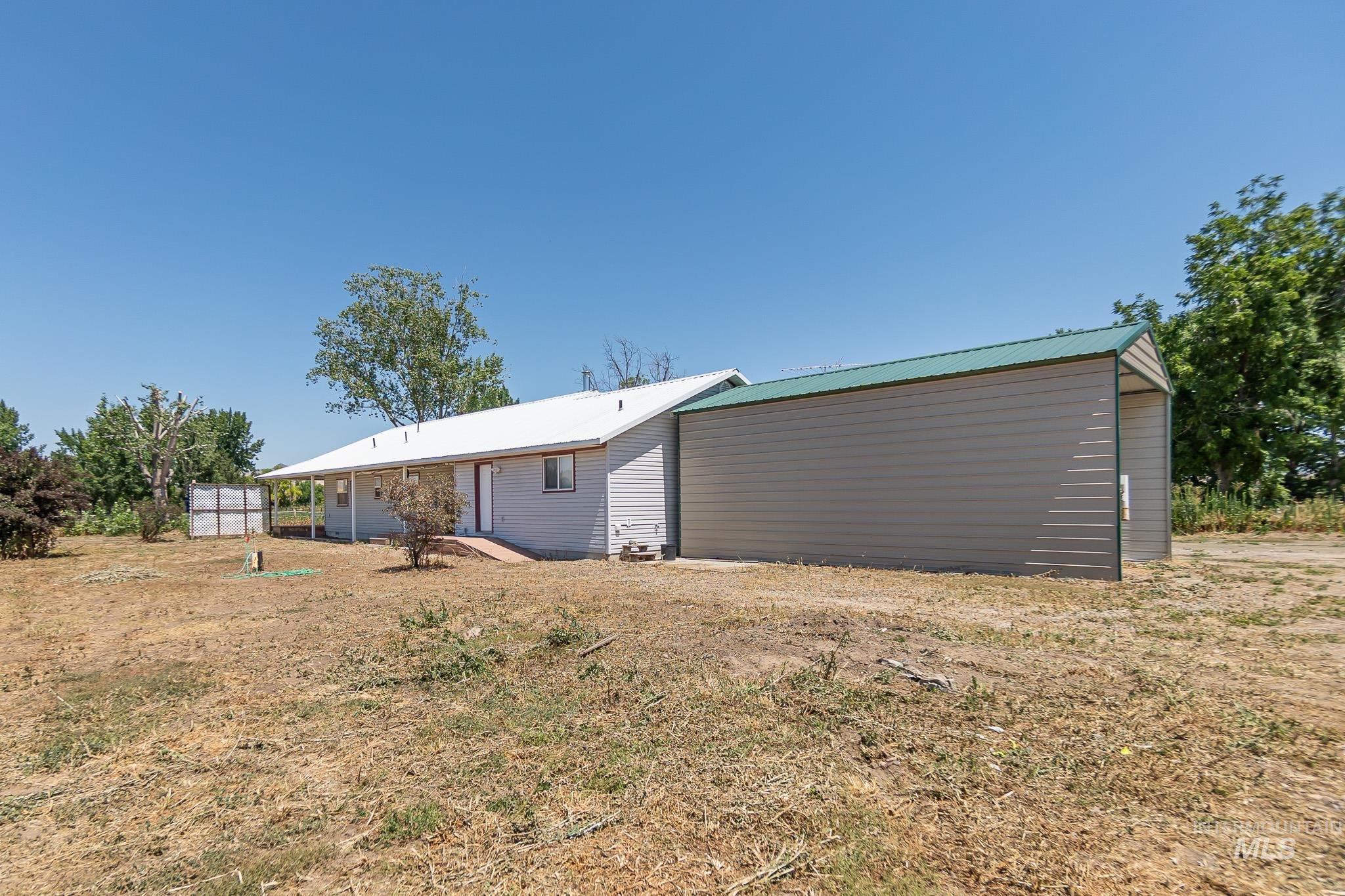 855 Jonathan Rd Property Photo 8