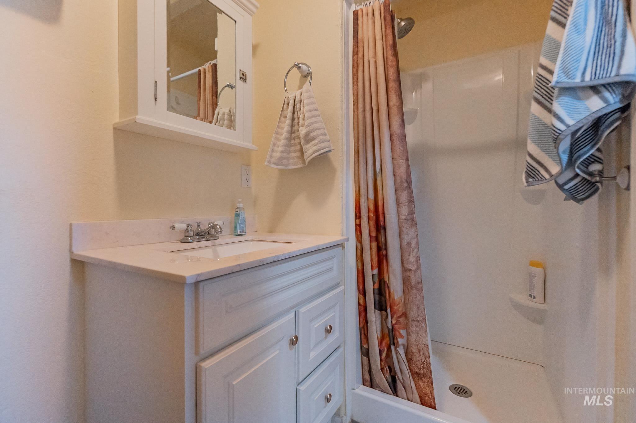 855 Jonathan Rd Property Photo 27