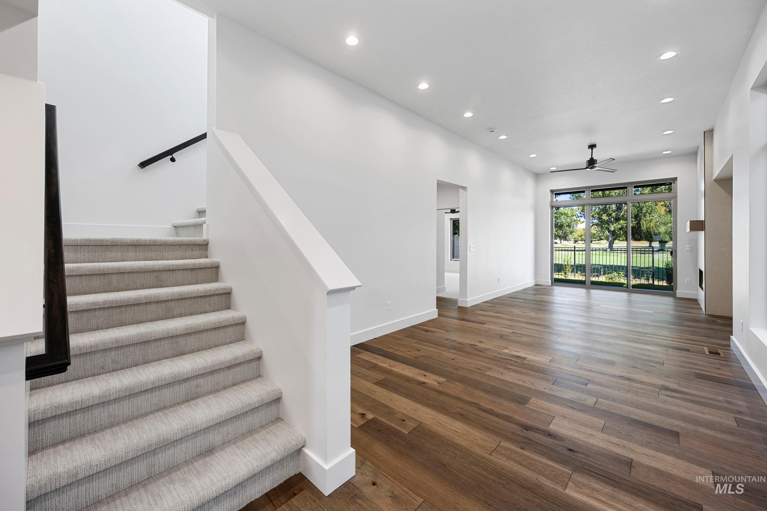 6504 S Astoria Ave Property Photo 25