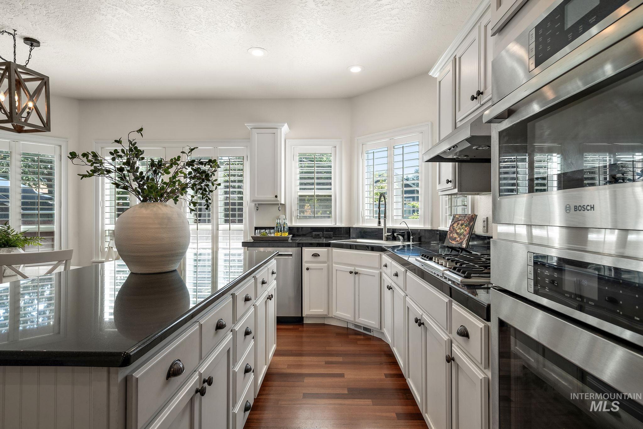 5742 N Black Sand Ave Property Photo 15