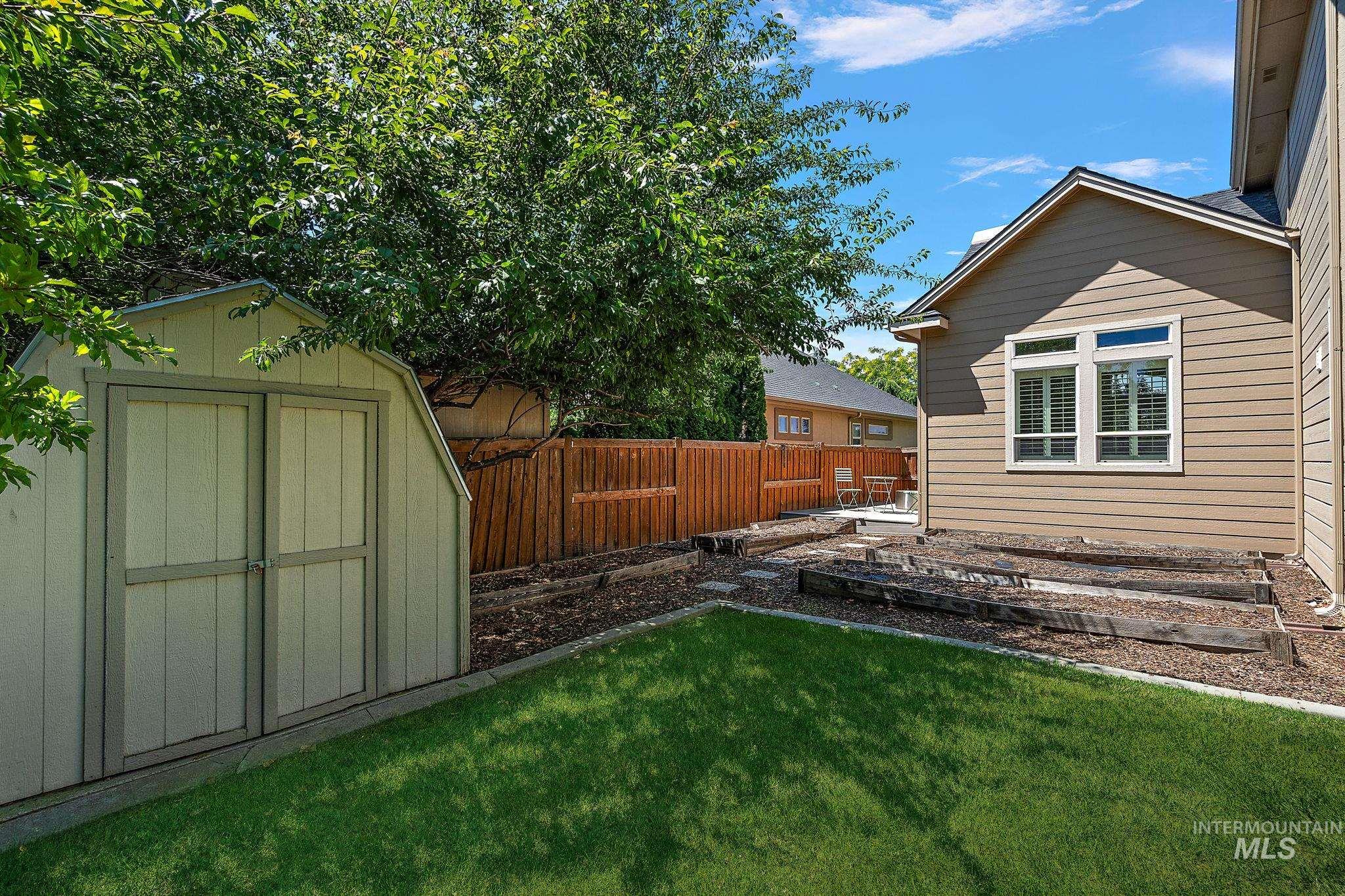 5742 N Black Sand Ave Property Photo 41