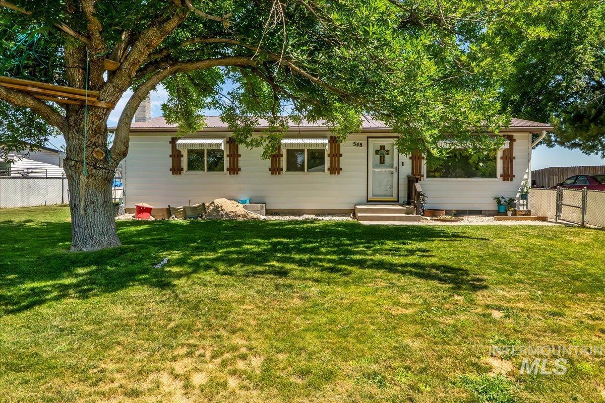 548 Wiseman Street Property Photo 1