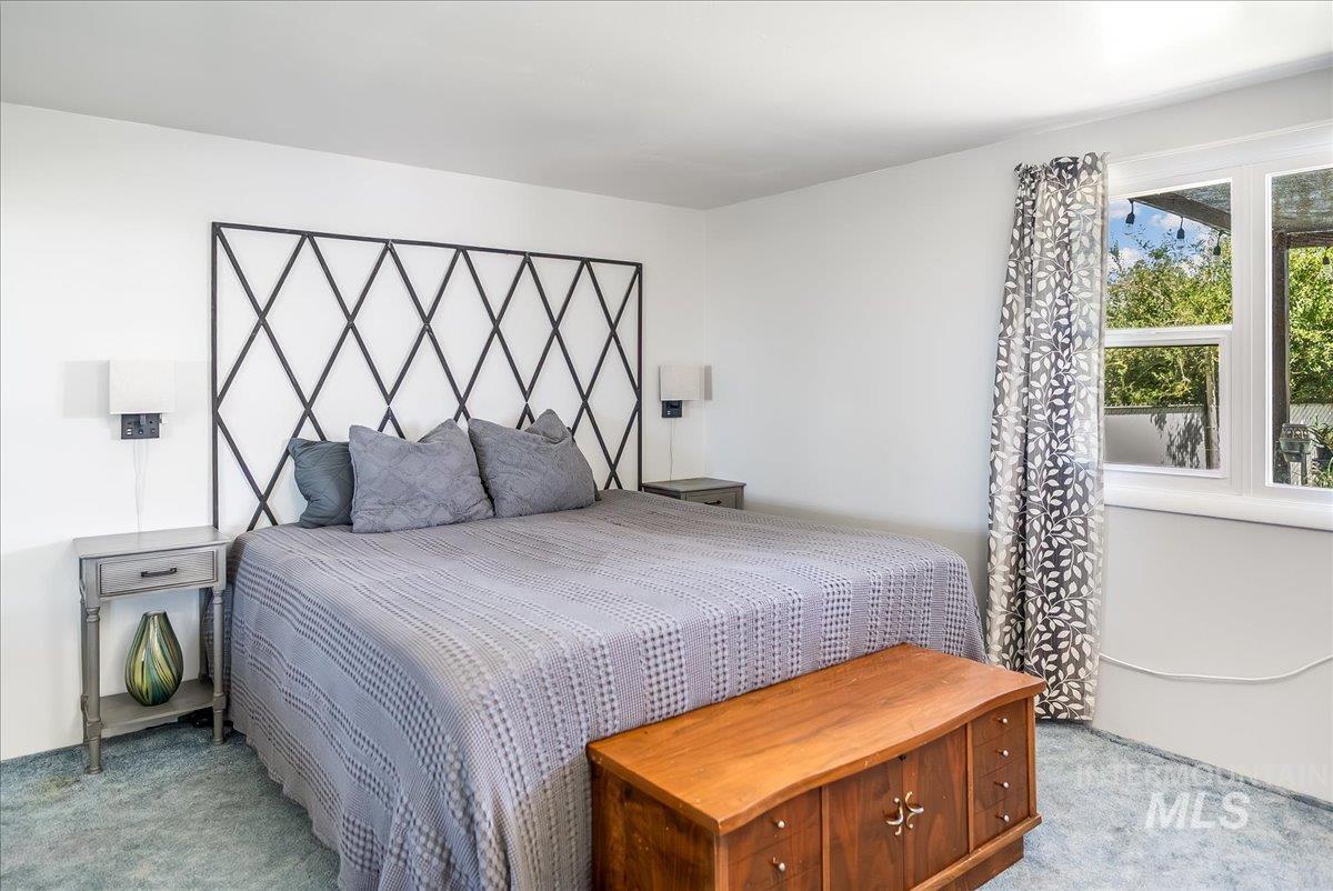 548 Wiseman Street Property Photo 15