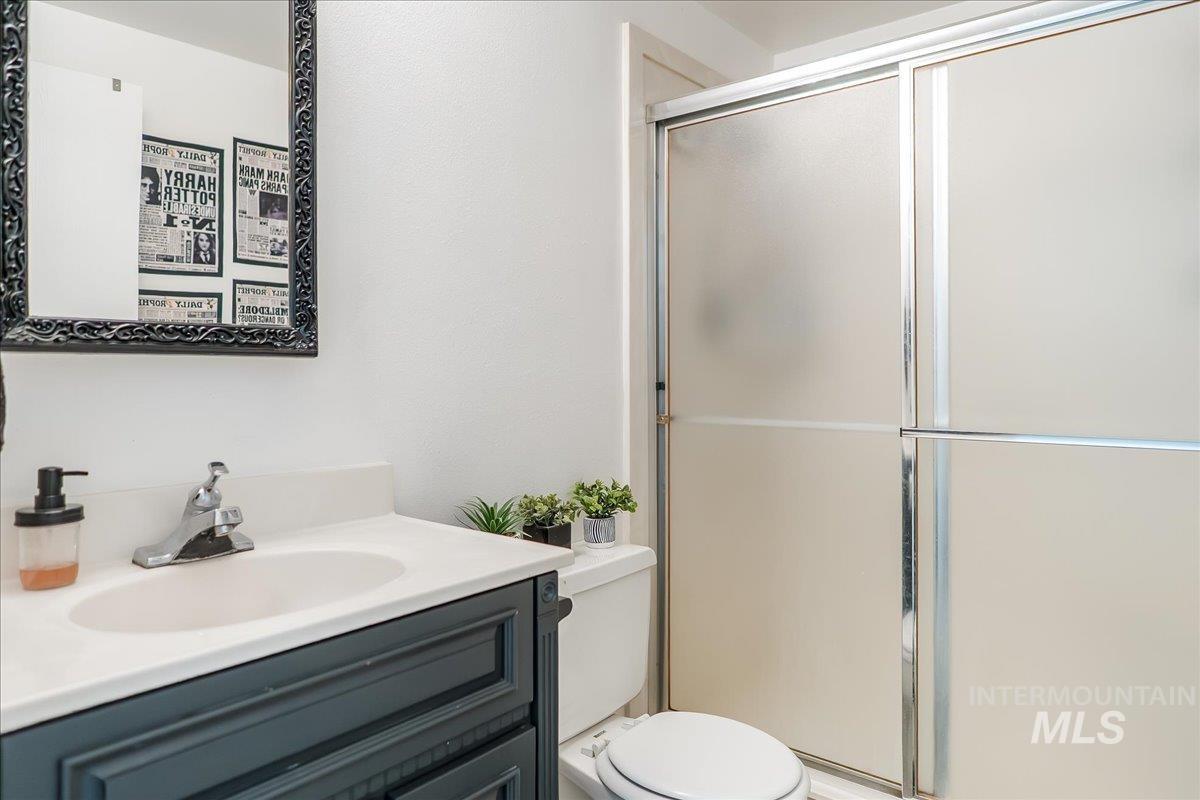 548 Wiseman Street Property Photo 18