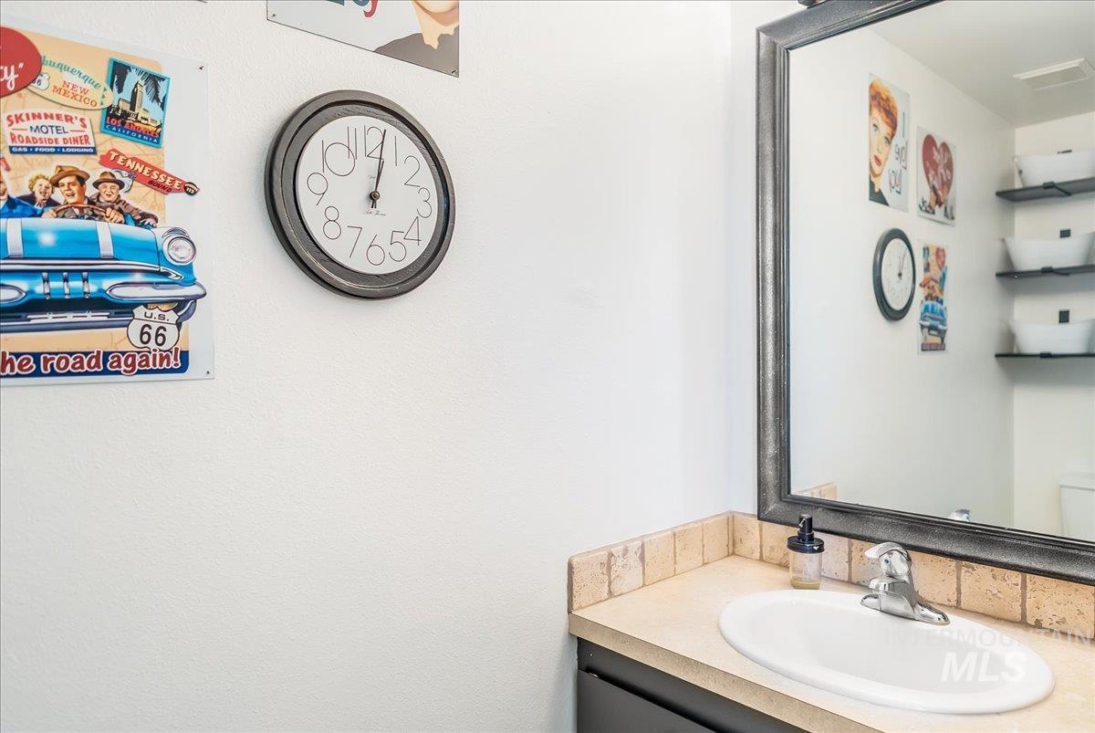 548 Wiseman Street Property Photo 19