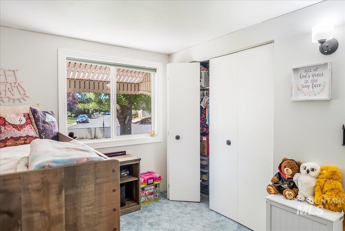 548 Wiseman Street Property Photo 21