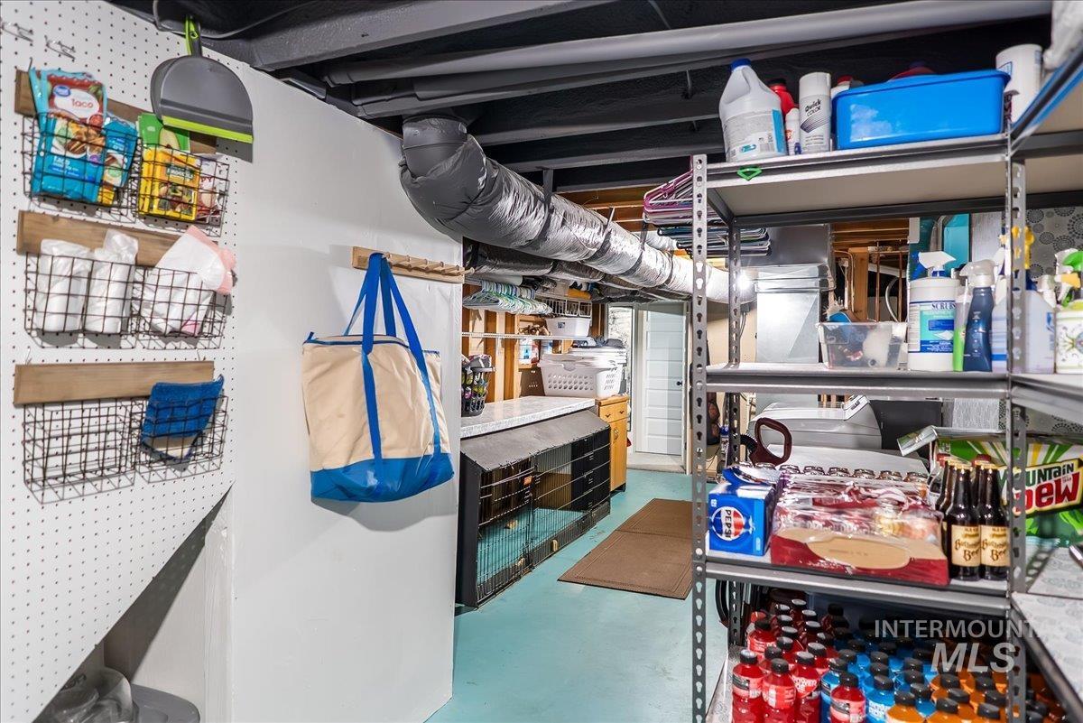 548 Wiseman Street Property Photo 37