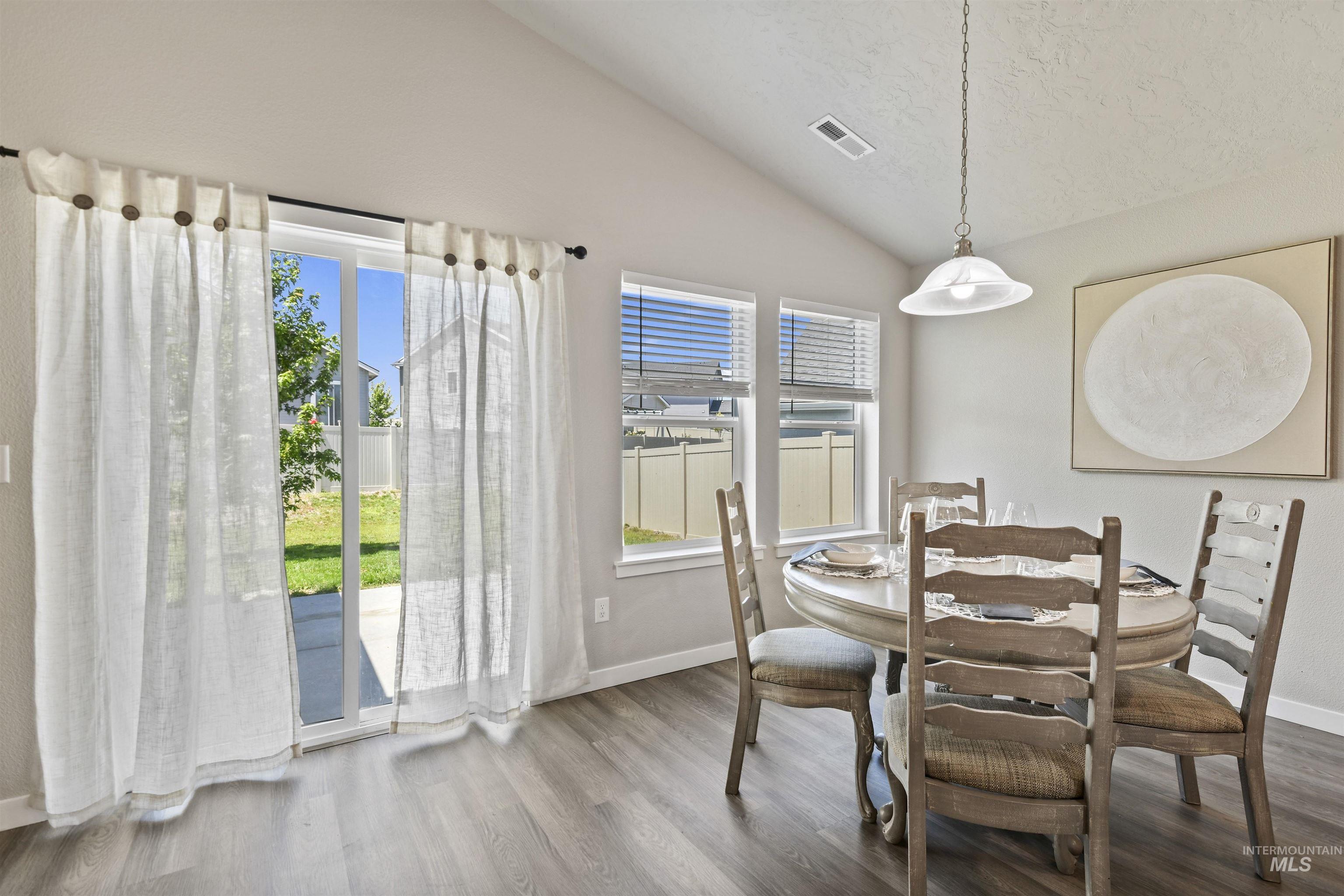 3499 S Rosa Parks Way Property Photo 6