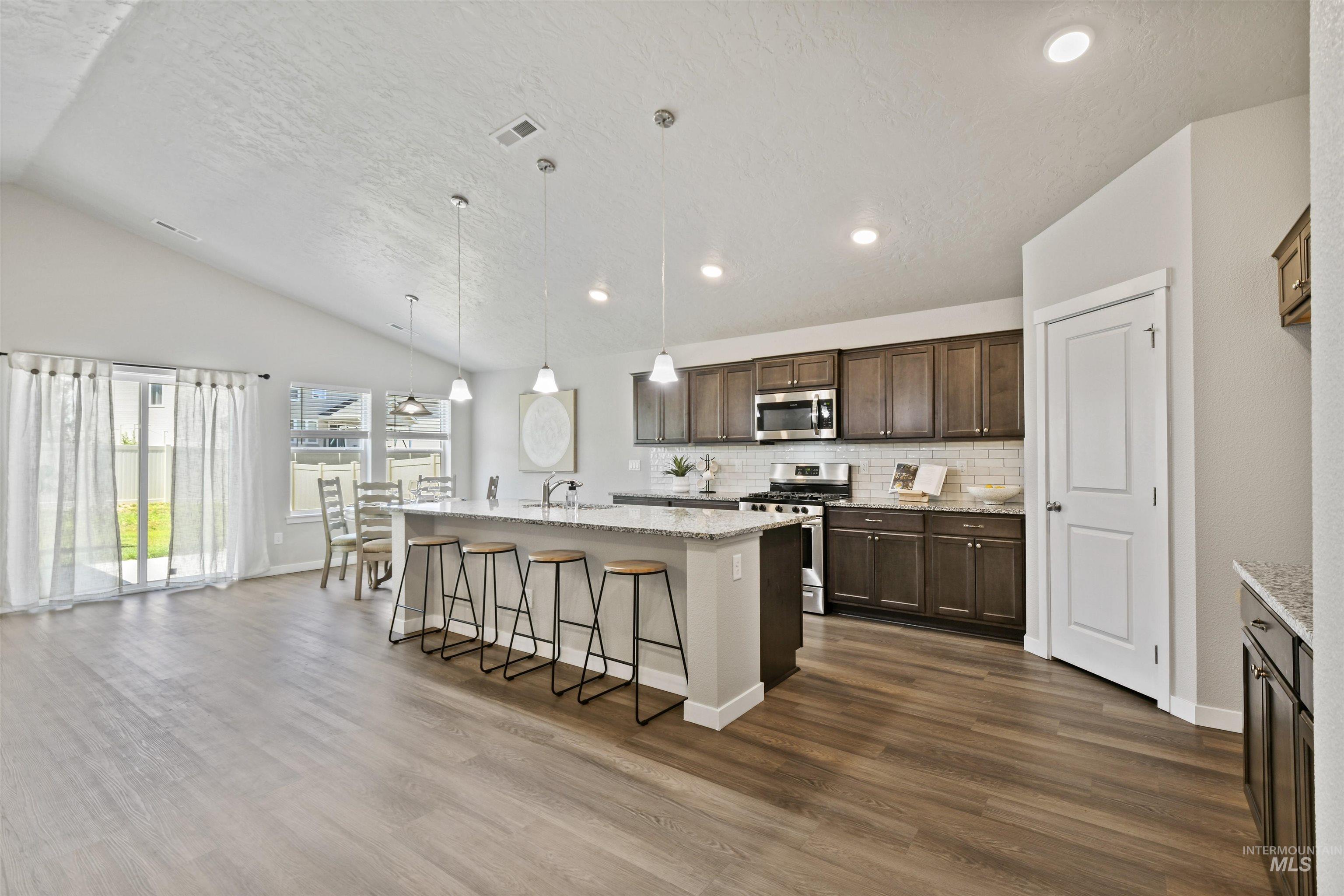 3499 S Rosa Parks Way Property Photo 7