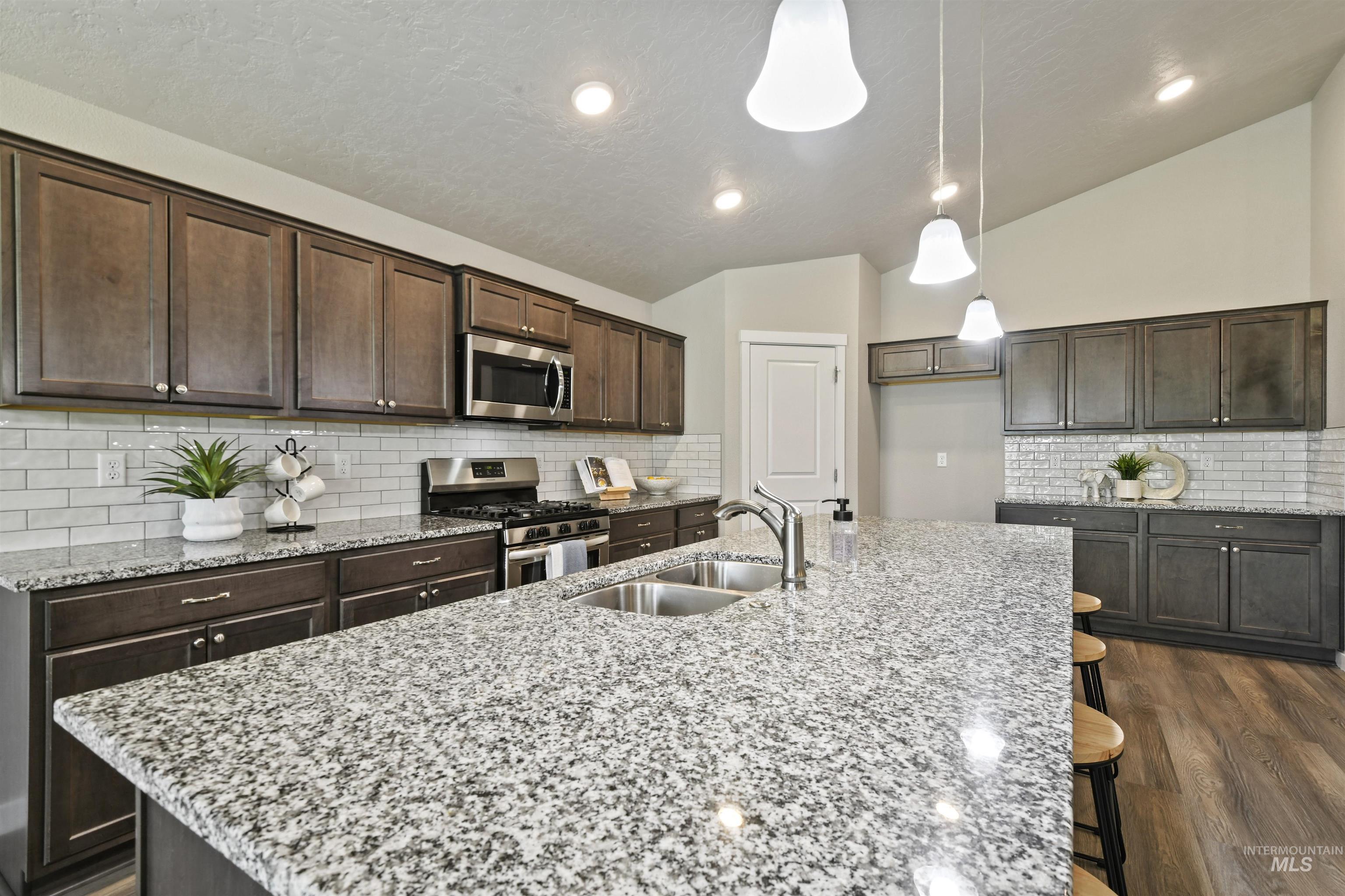 3499 S Rosa Parks Way Property Photo 11