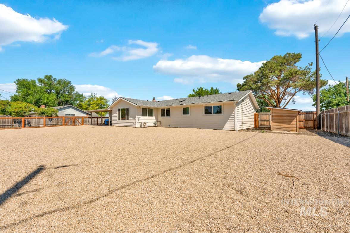 2155 W Waltman Property Photo 24