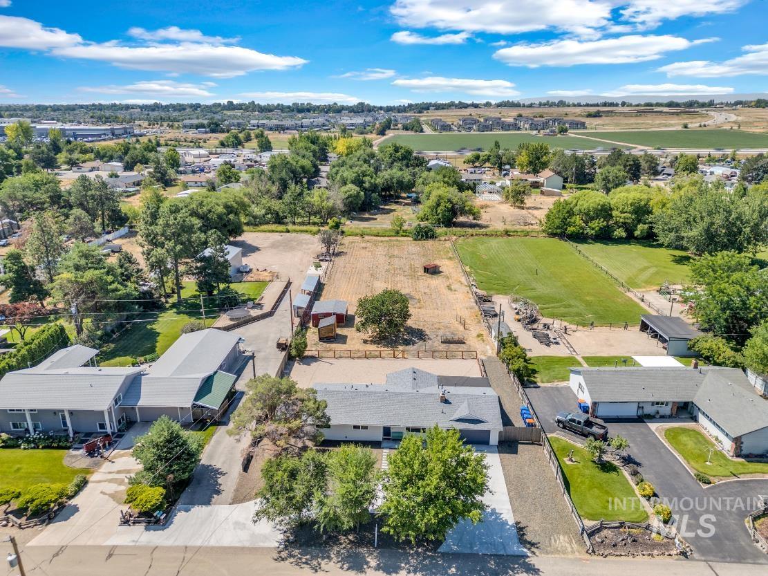 2155 W Waltman Property Photo 28