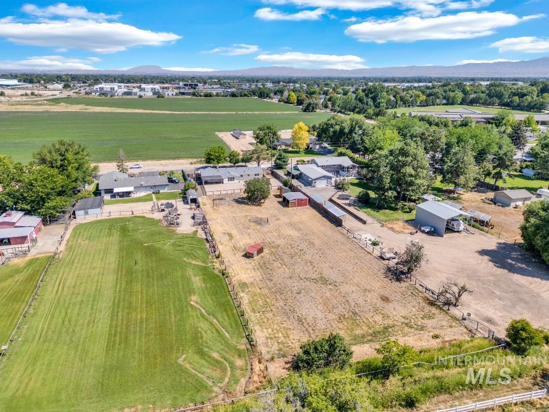 2155 W Waltman Property Photo 29