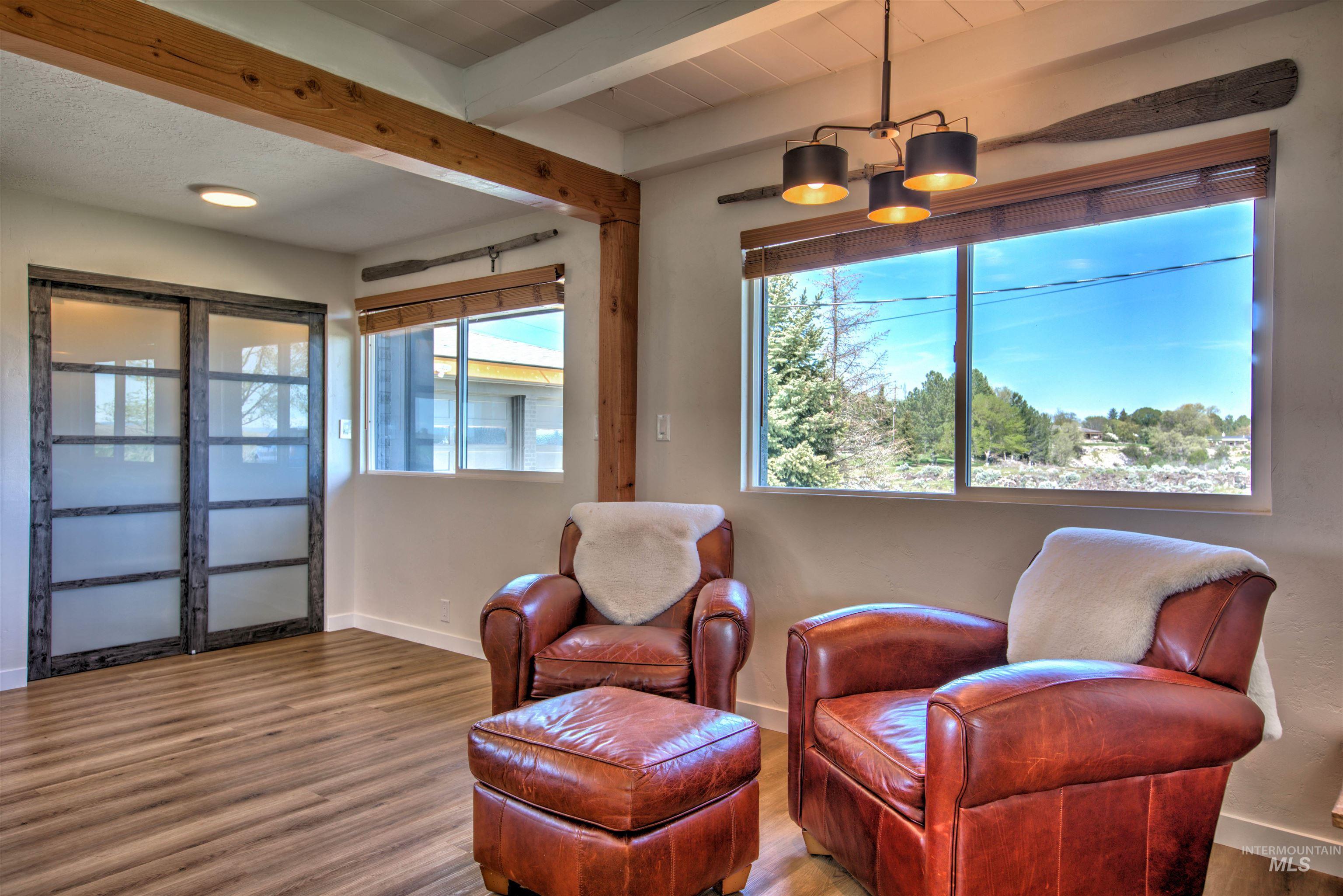 2672 E 4000 N Property Photo 9