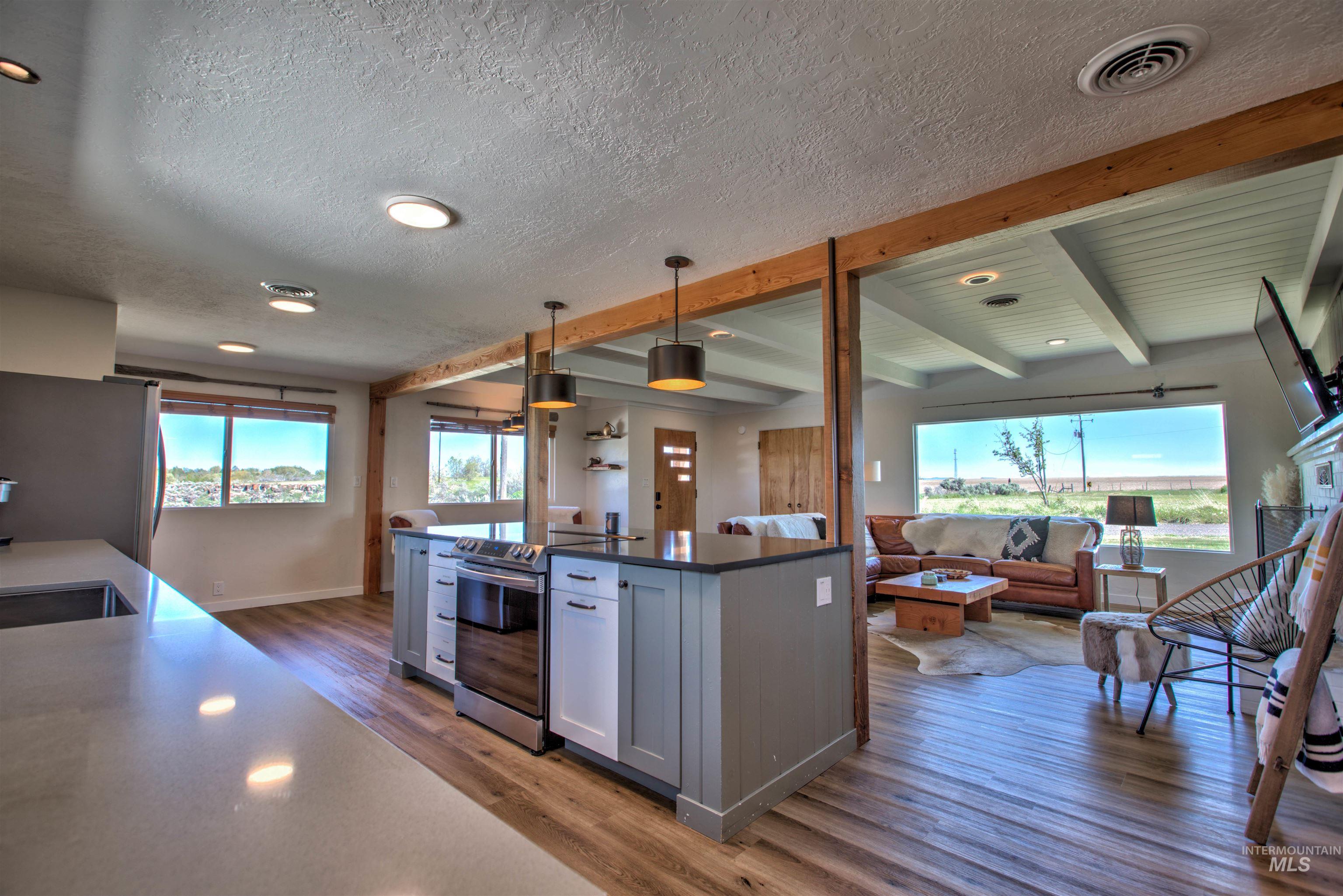 2672 E 4000 N Property Photo 14