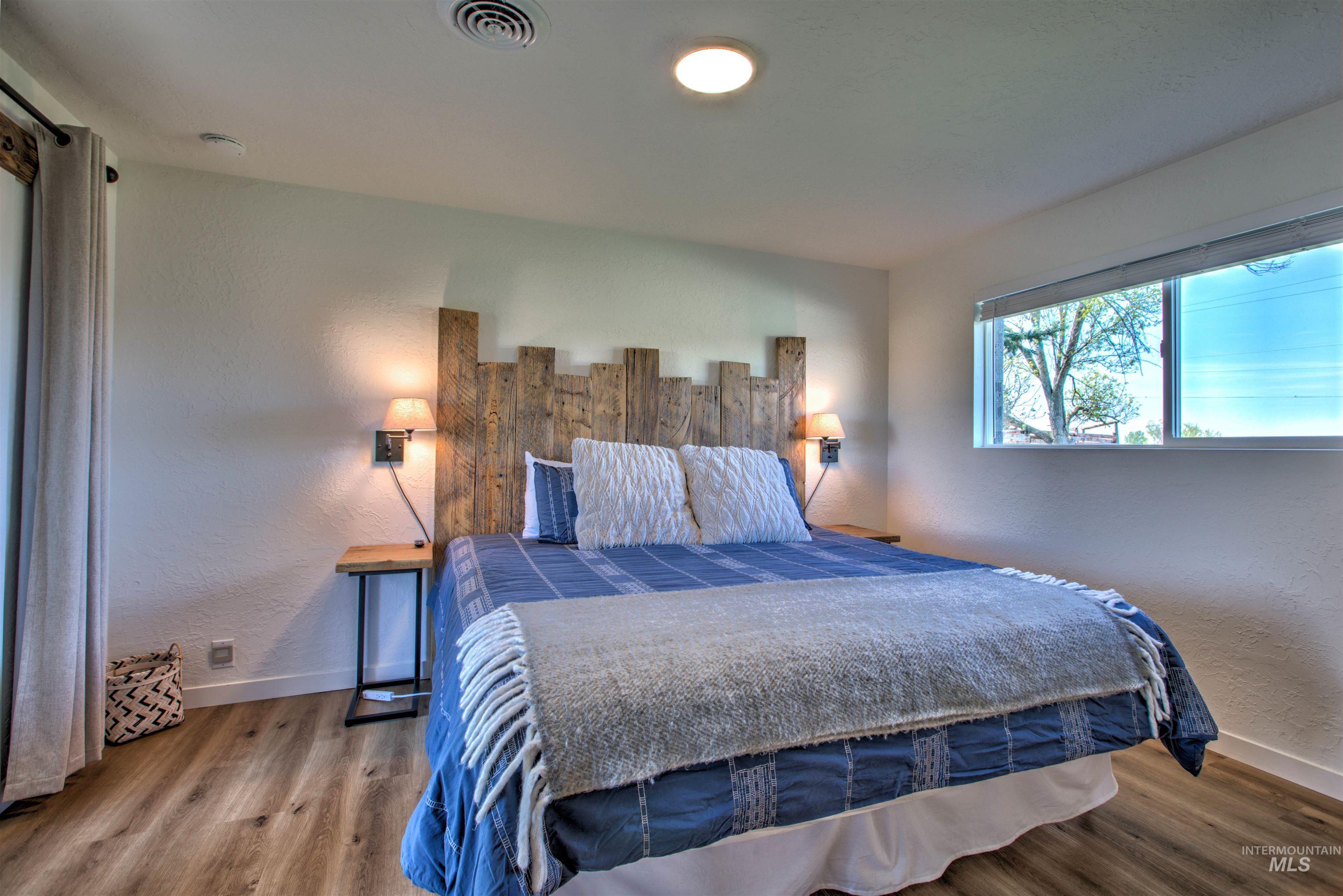 2672 E 4000 N Property Photo 17