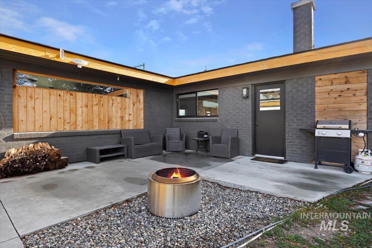 2672 E 4000 N Property Photo 22