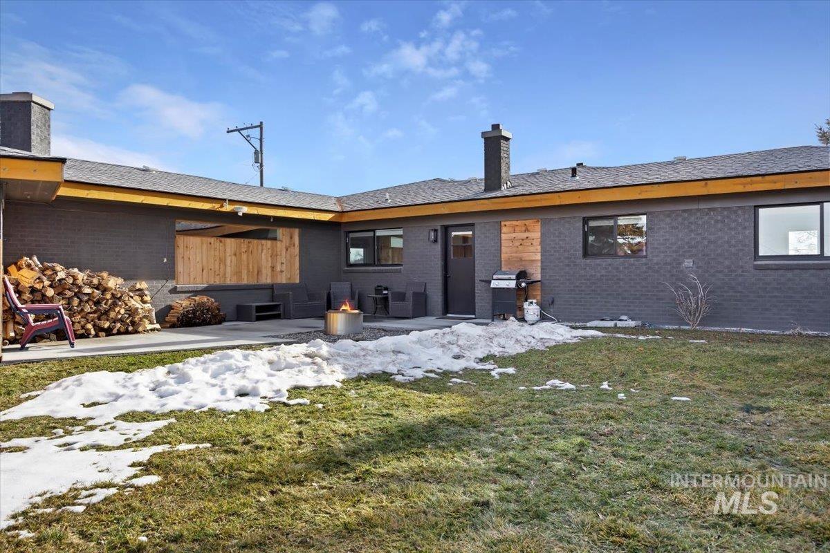 2672 E 4000 N Property Photo 23