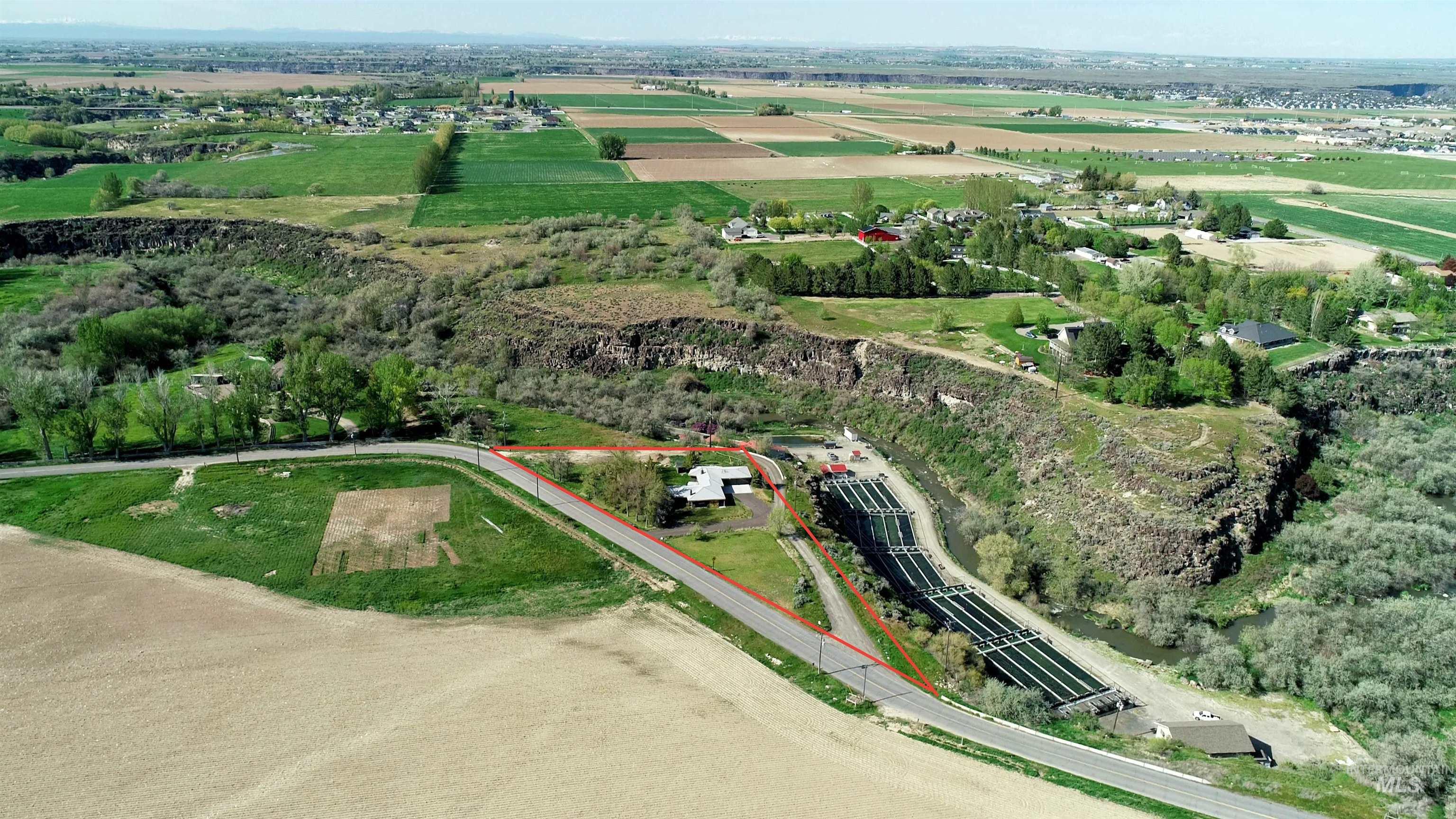 2672 E 4000 N Property Photo 49