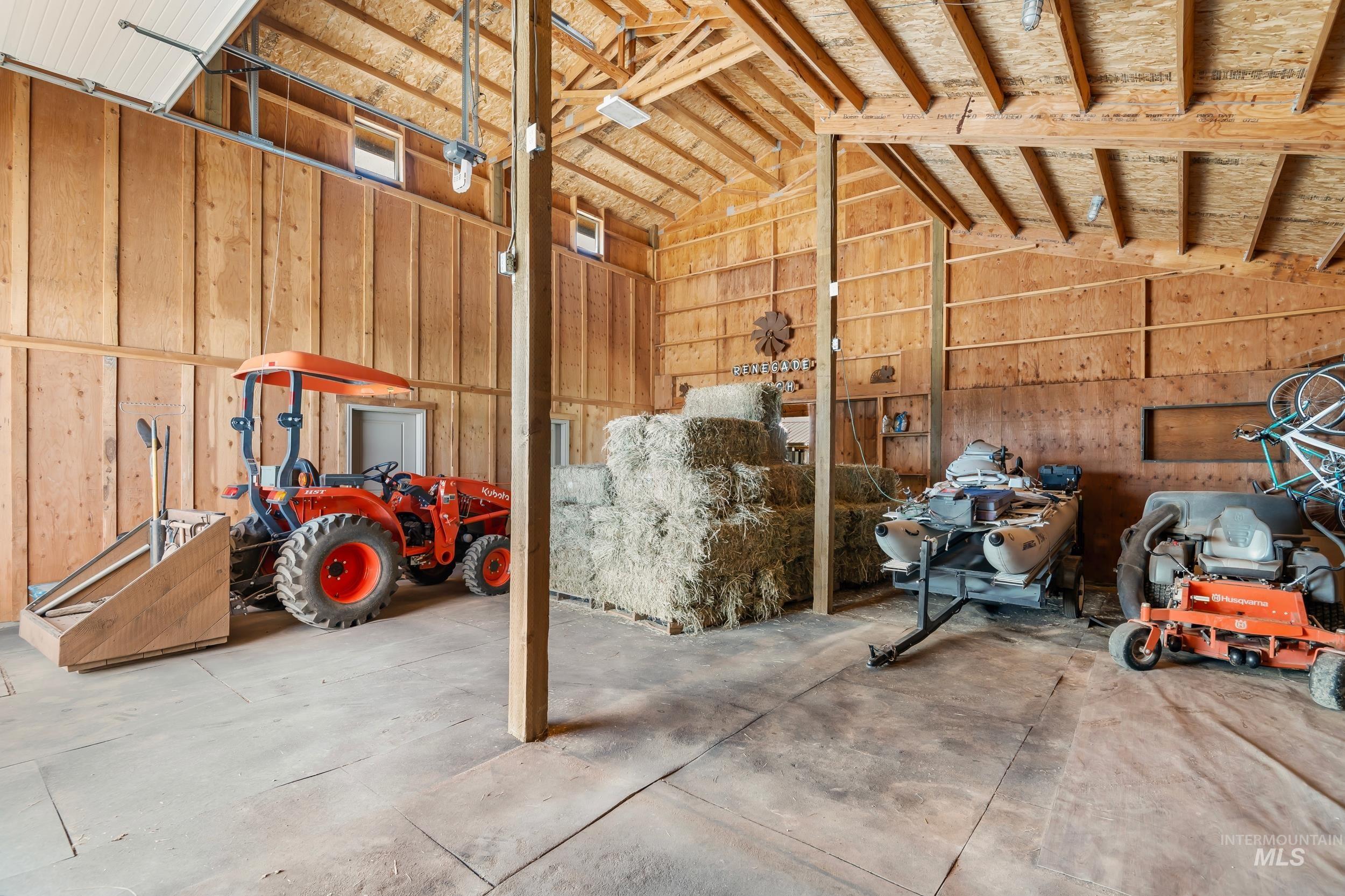 900 Robin Ln Property Photo 38