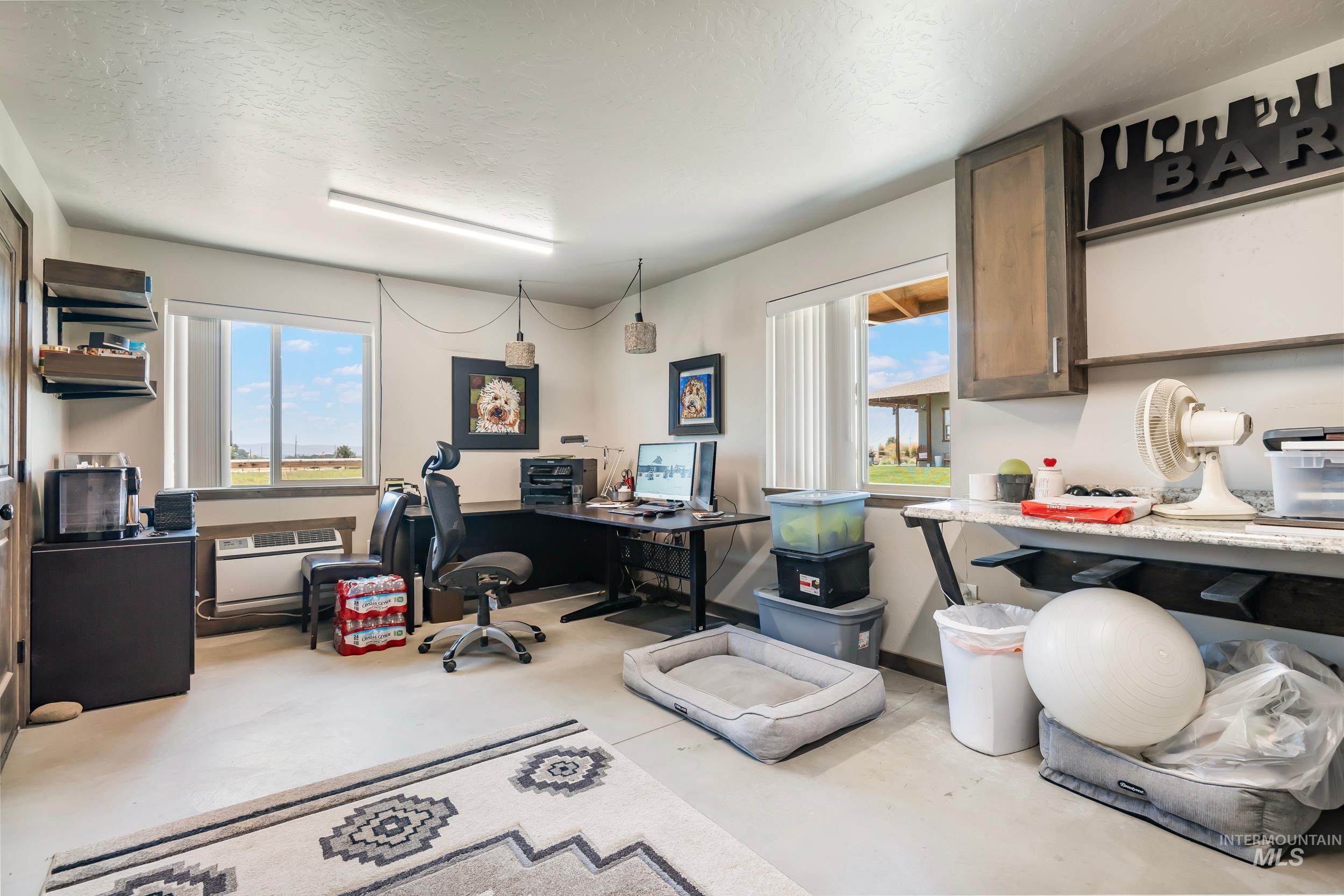 900 Robin Ln Property Photo 40