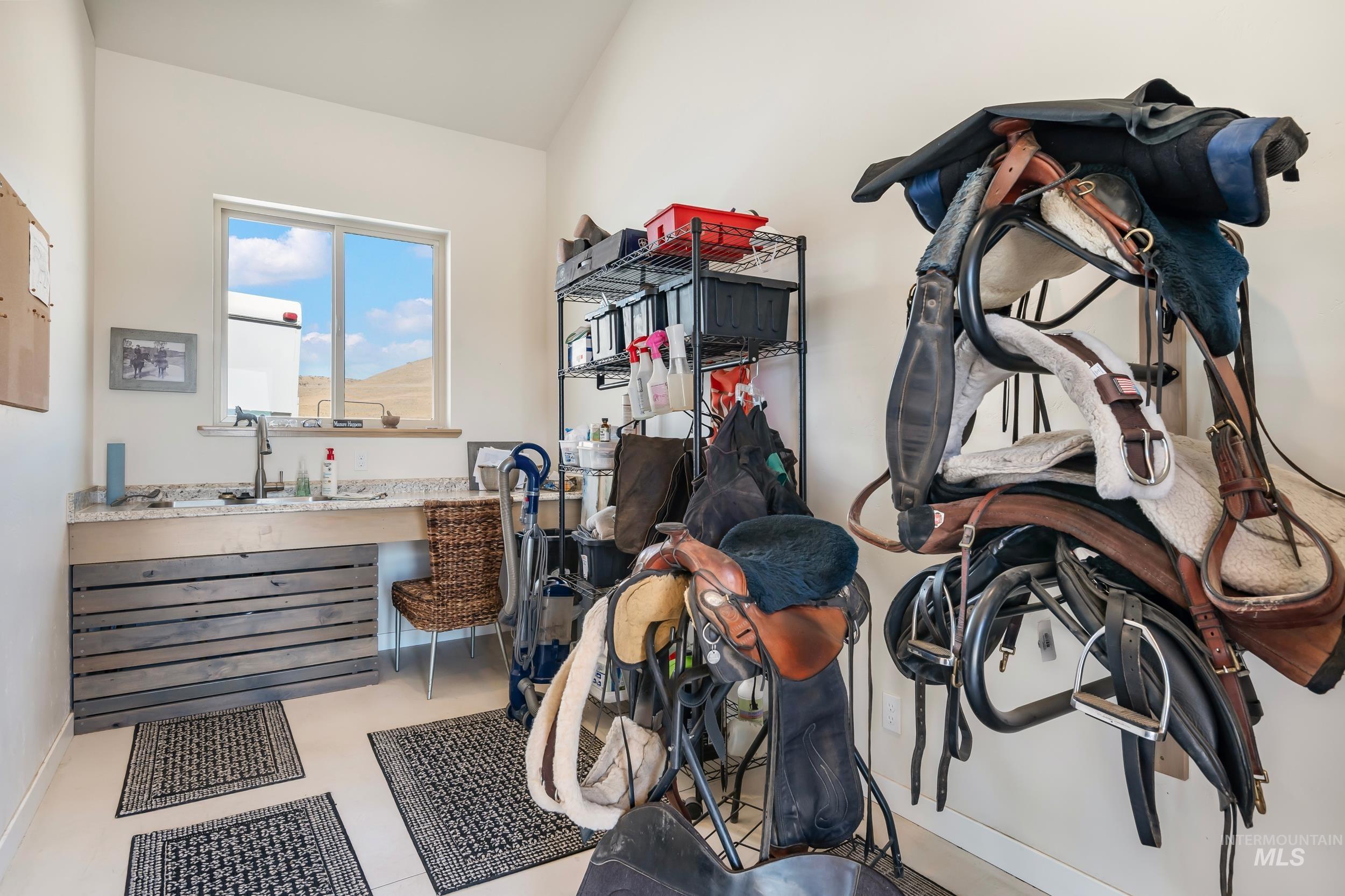 900 Robin Ln Property Photo 44