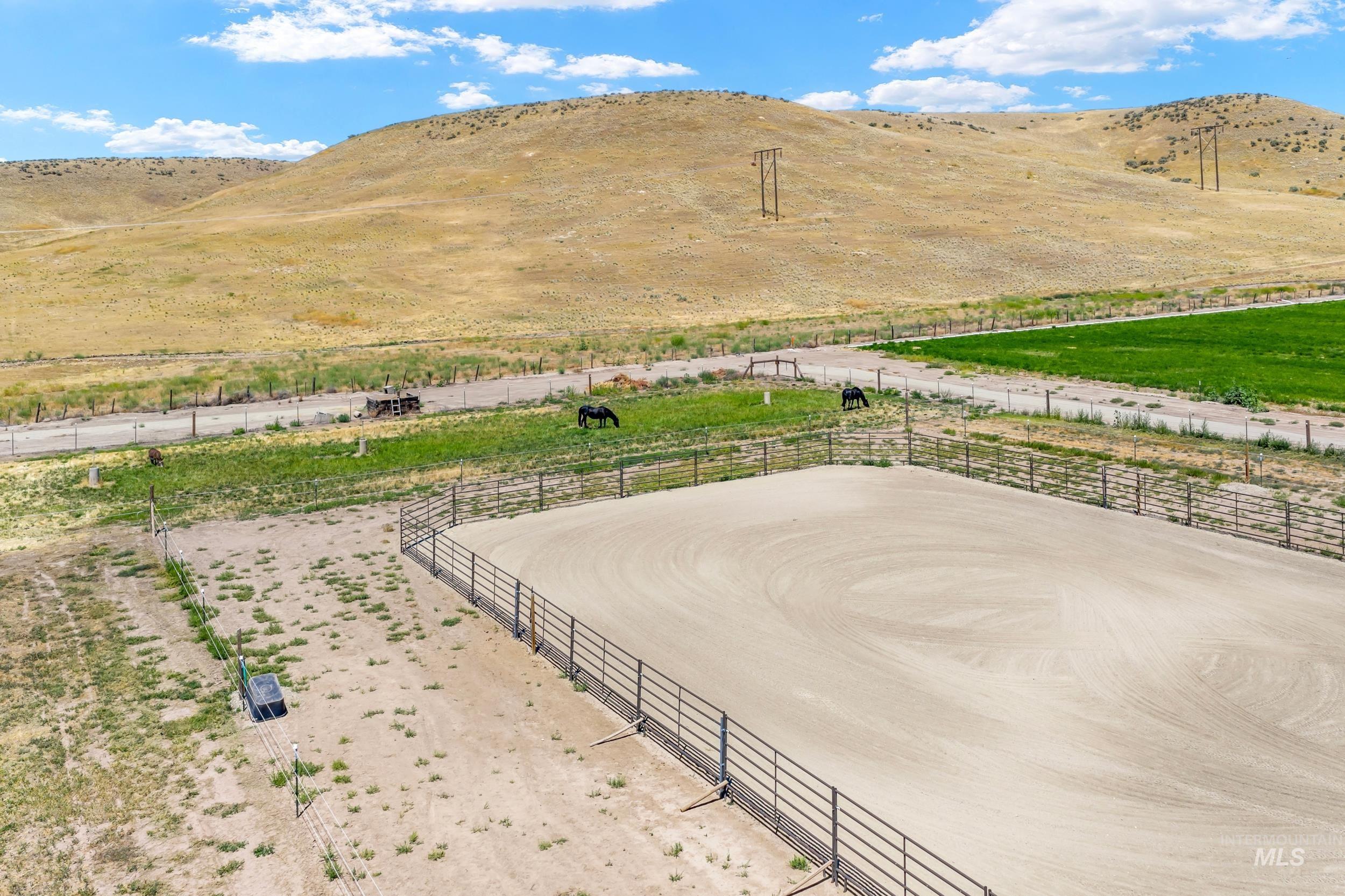 900 Robin Ln Property Photo 48