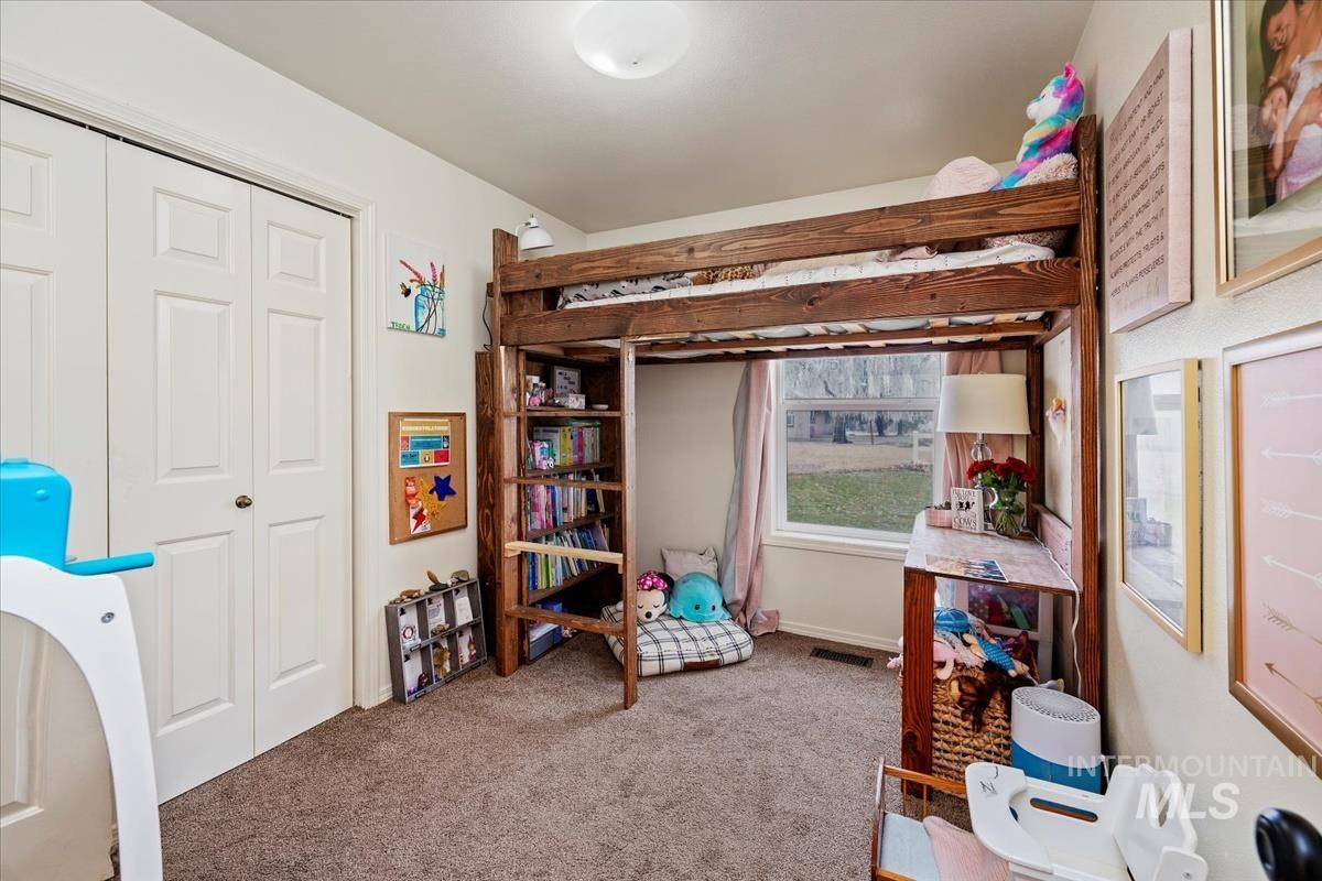 15960 Park View Dr Property Photo 29